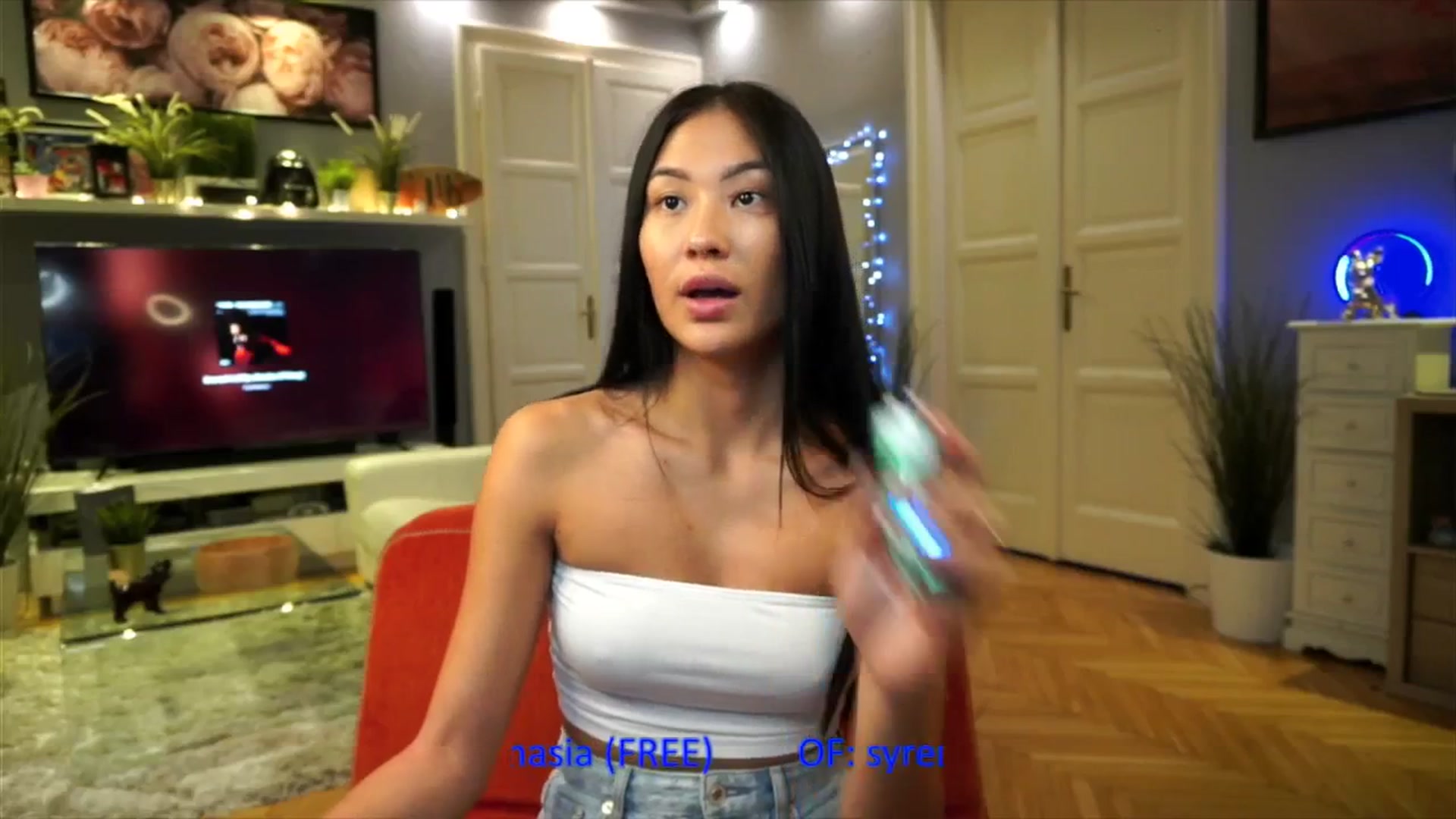 Gallery image thumbnail from MaiStream's myfreecams stream on, 08/04/2025, 10:40 image 6 of 20