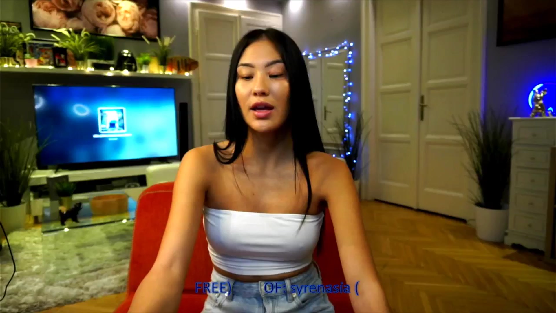 Gallery image thumbnail from MaiStream's myfreecams stream on, 08/04/2025, 11:37 image 6 of 20