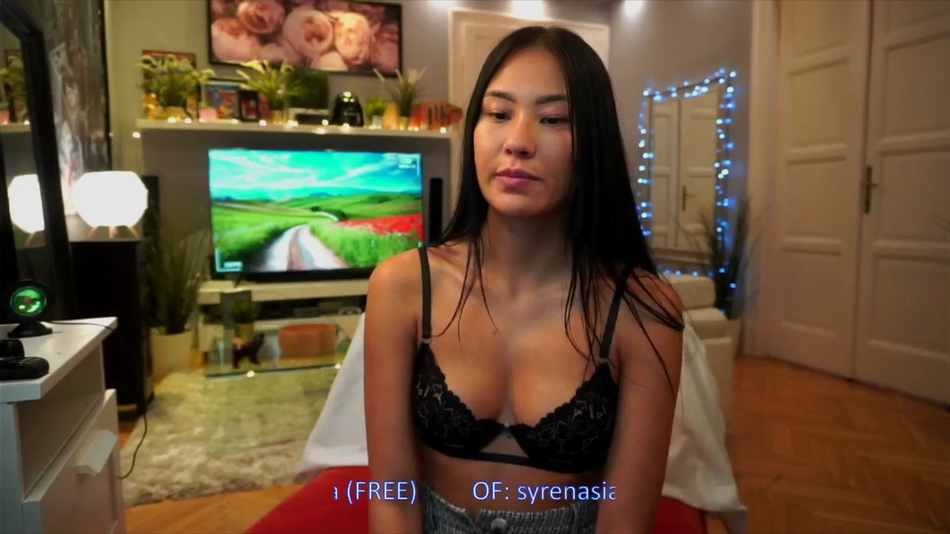 Gallery image thumbnail from MaiStream's myfreecams stream on, 08/05/2025, 12:22 image 17 of 20