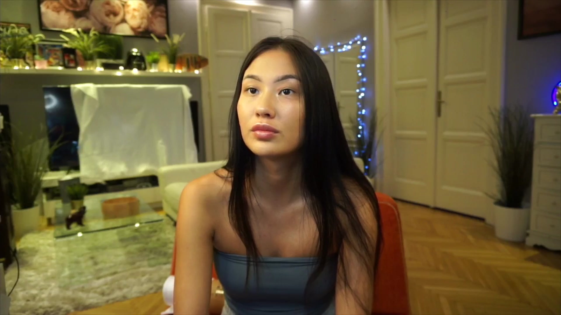 Gallery image thumbnail from MaiStream's myfreecams stream on, 08/06/2025, 10:39 image 10 of 20