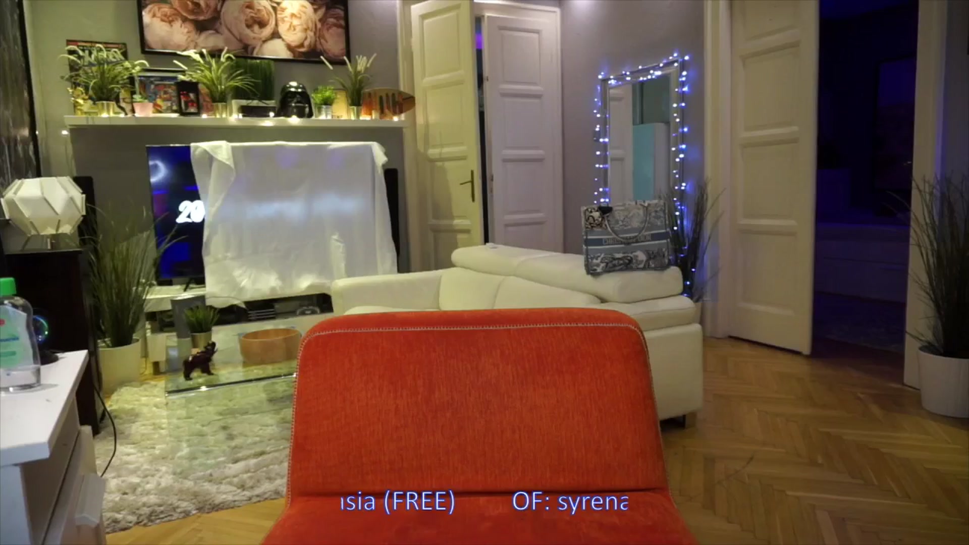 Gallery image thumbnail from MaiStream's myfreecams stream on, 08/06/2025, 11:52 image 18 of 20