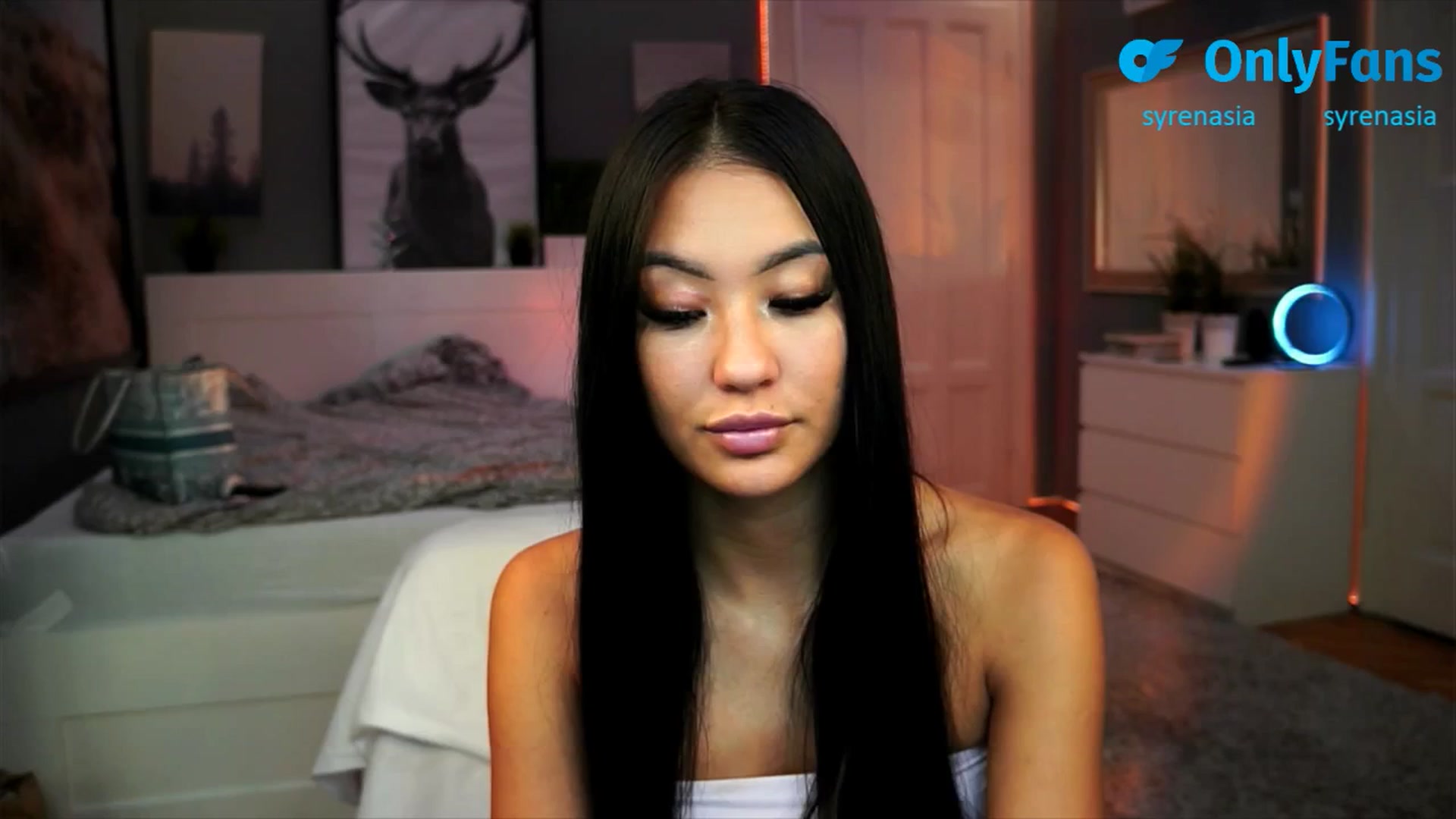 Gallery image thumbnail from MaiStream's myfreecams stream on, 08/29/2025, 14:27 image 6 of 20