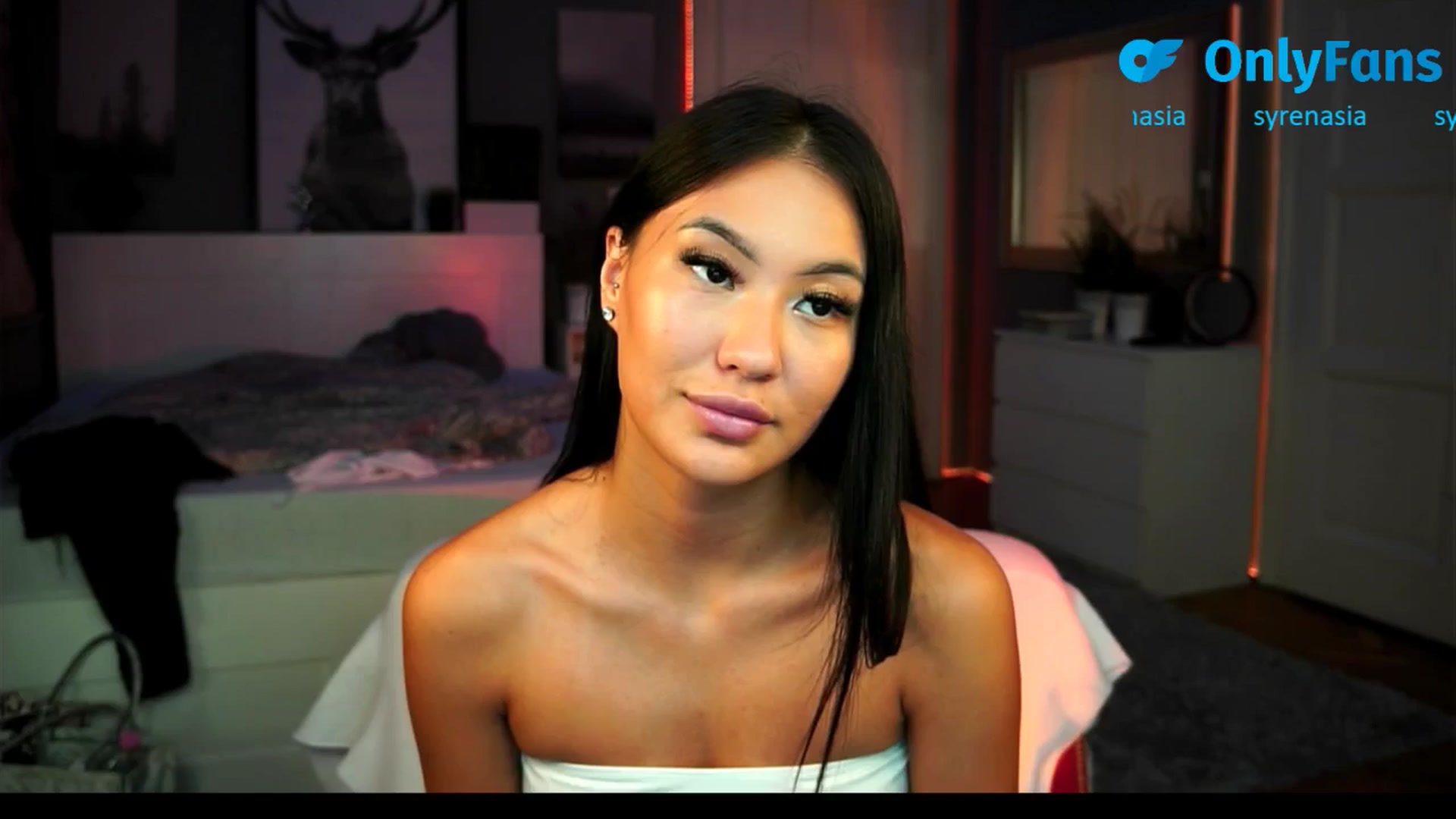 Gallery image thumbnail from MaiStream's myfreecams stream on, 08/31/2025, 12:12 image 9 of 20