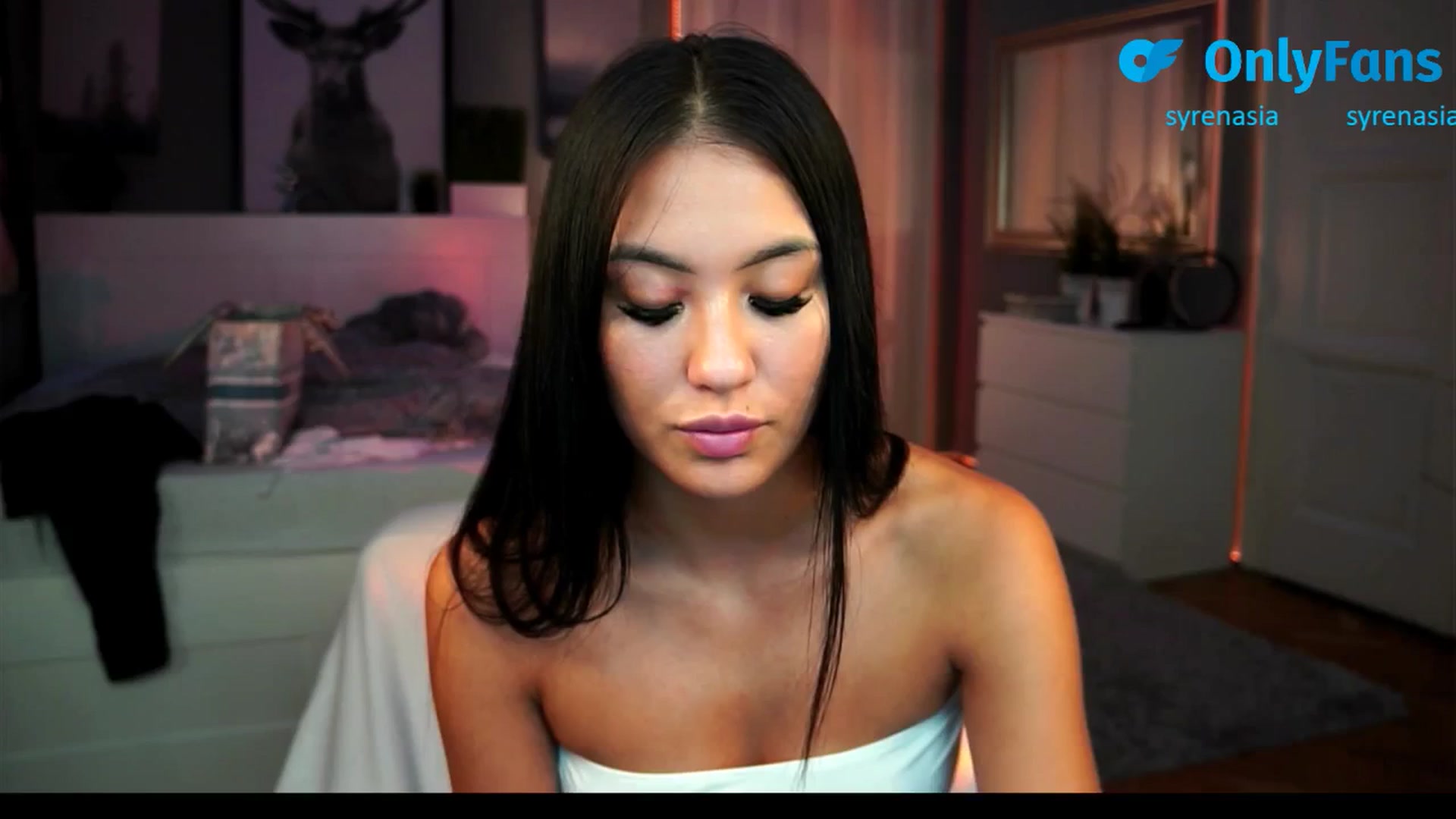 Gallery image thumbnail from MaiStream's myfreecams stream on, 08/31/2025, 14:08 image 13 of 20