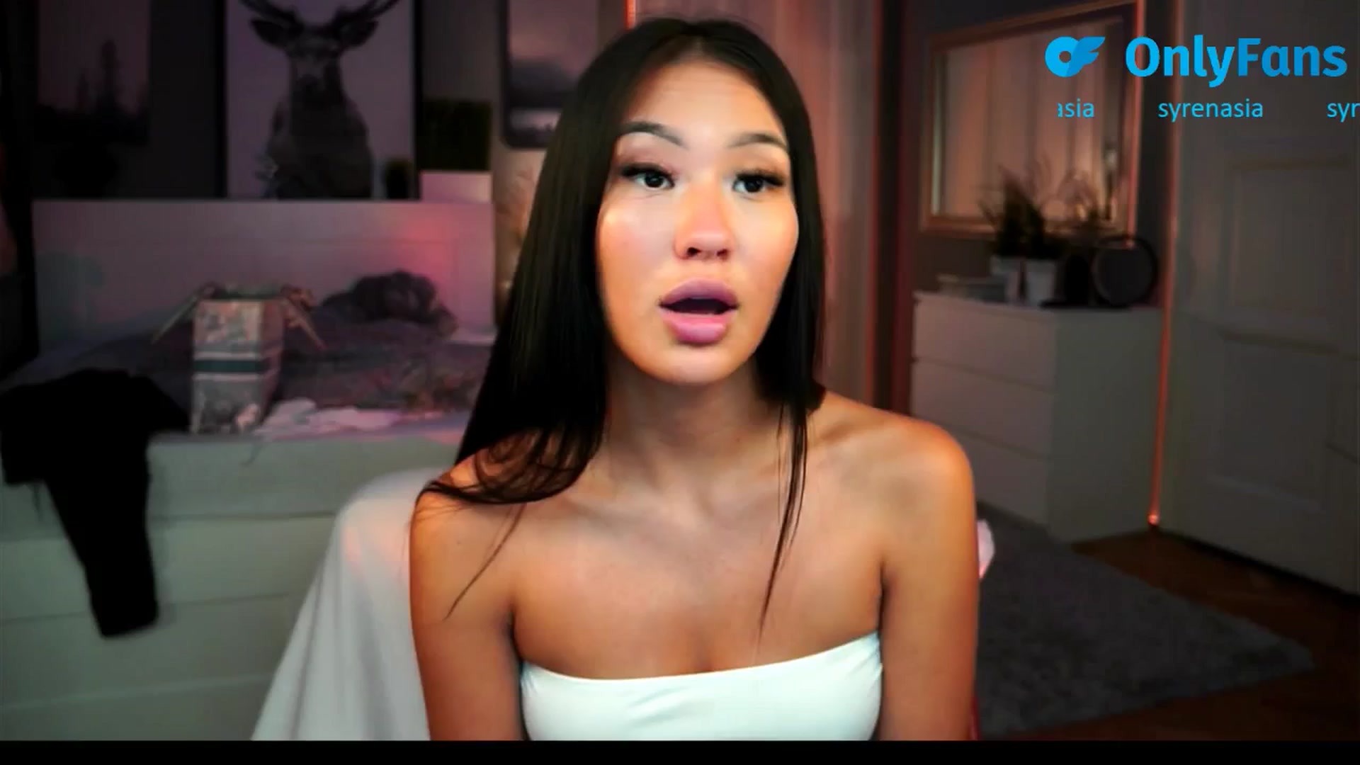Gallery image thumbnail from MaiStream's myfreecams stream on, 08/31/2025, 14:08 image 7 of 20