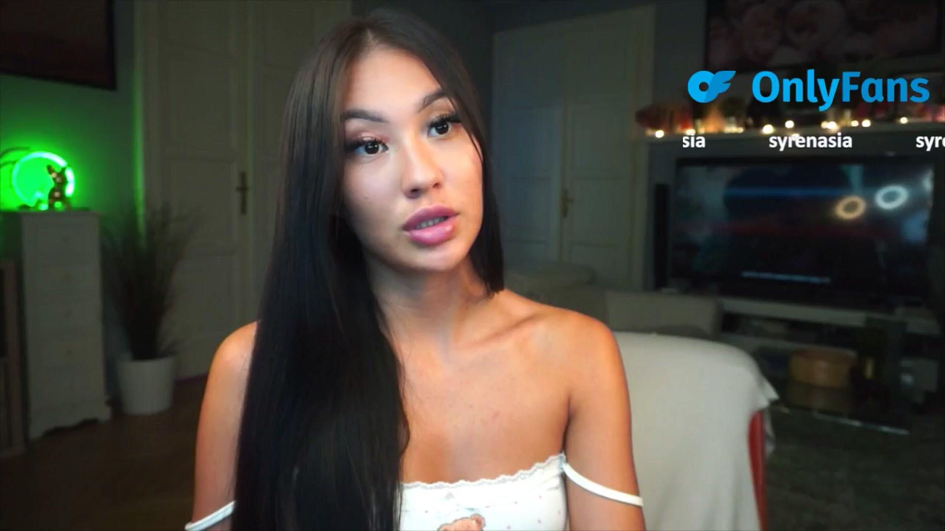 Gallery image thumbnail from MaiStream's myfreecams stream on, 09/05/2025, 16:17 image 19 of 20