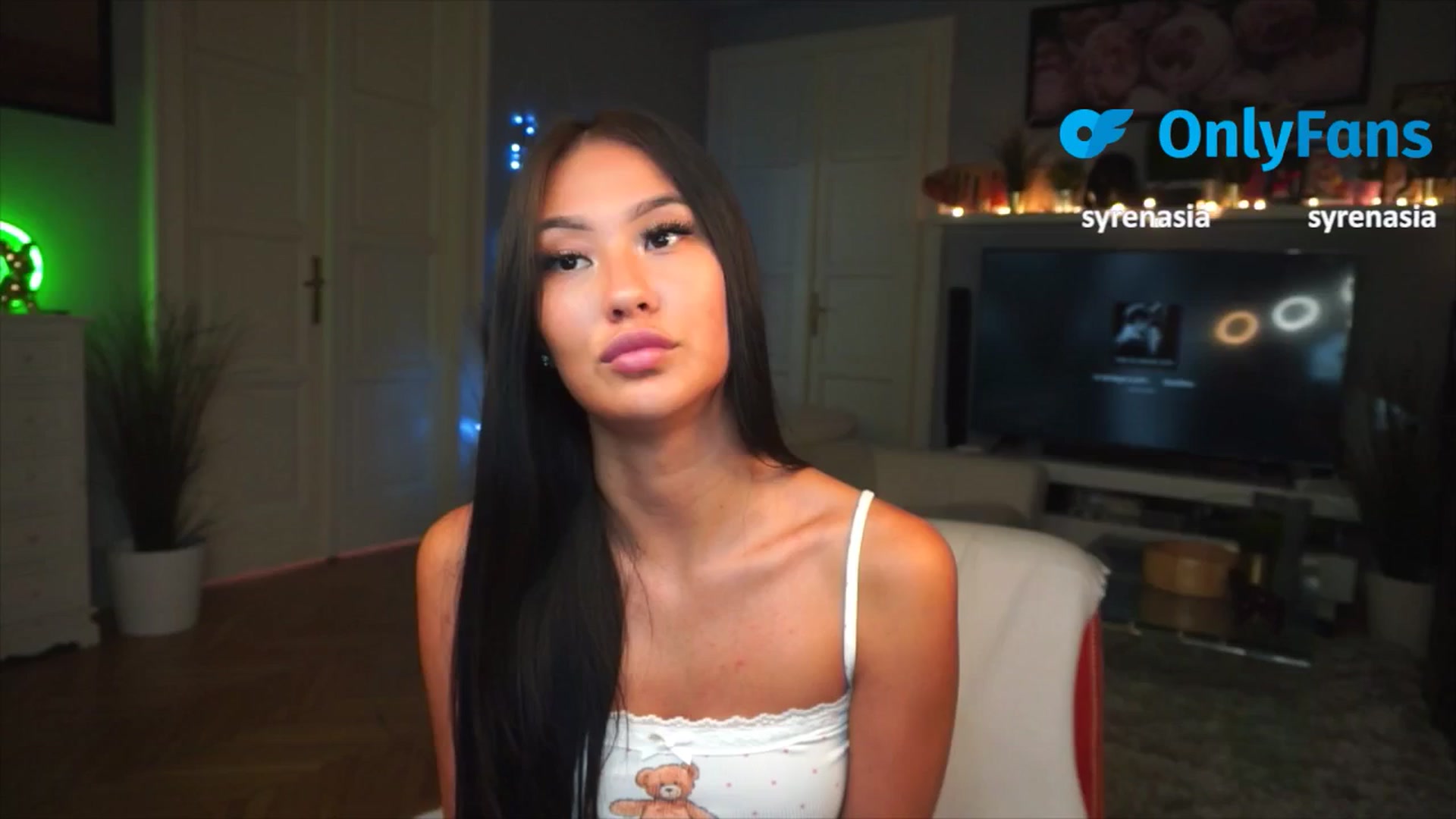 Gallery image thumbnail from MaiStream's myfreecams stream on, 09/05/2025, 17:36 image 10 of 20