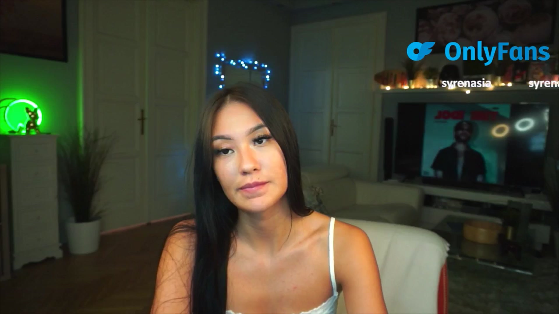 Gallery image thumbnail from MaiStream's myfreecams stream on, 09/05/2025, 17:36 image 16 of 20