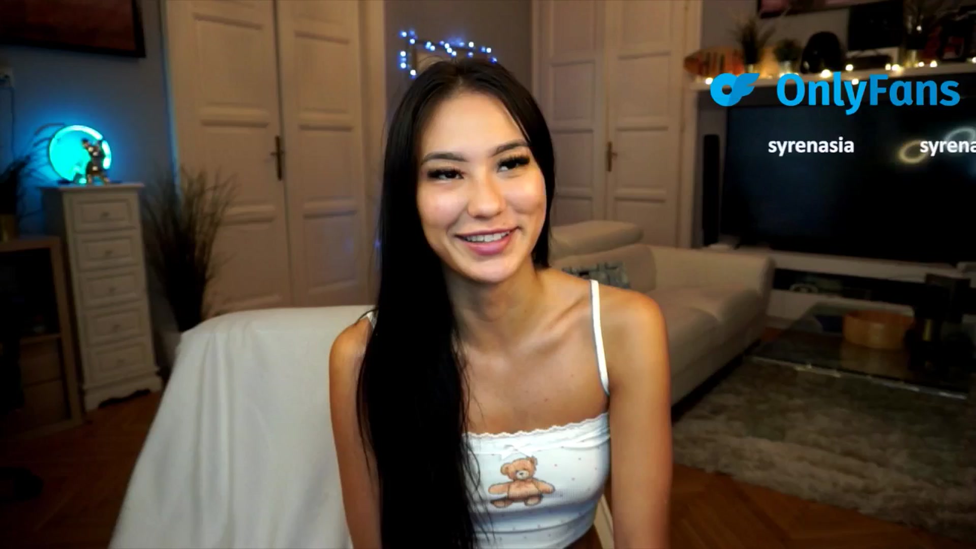 Gallery image thumbnail from MaiStream's myfreecams stream on, 09/06/2025, 17:13 image 7 of 20