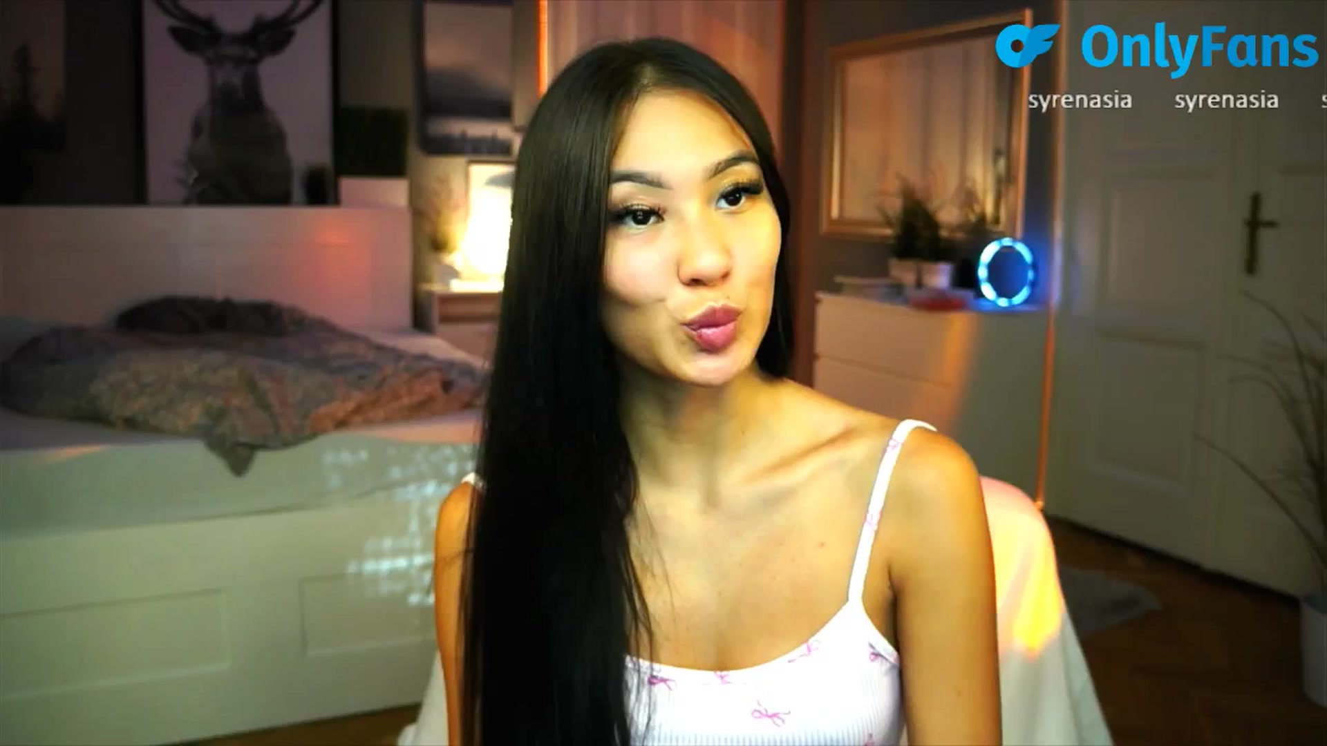 Gallery image thumbnail from MaiStream's myfreecams stream on, 09/08/2025, 14:39 image 13 of 20