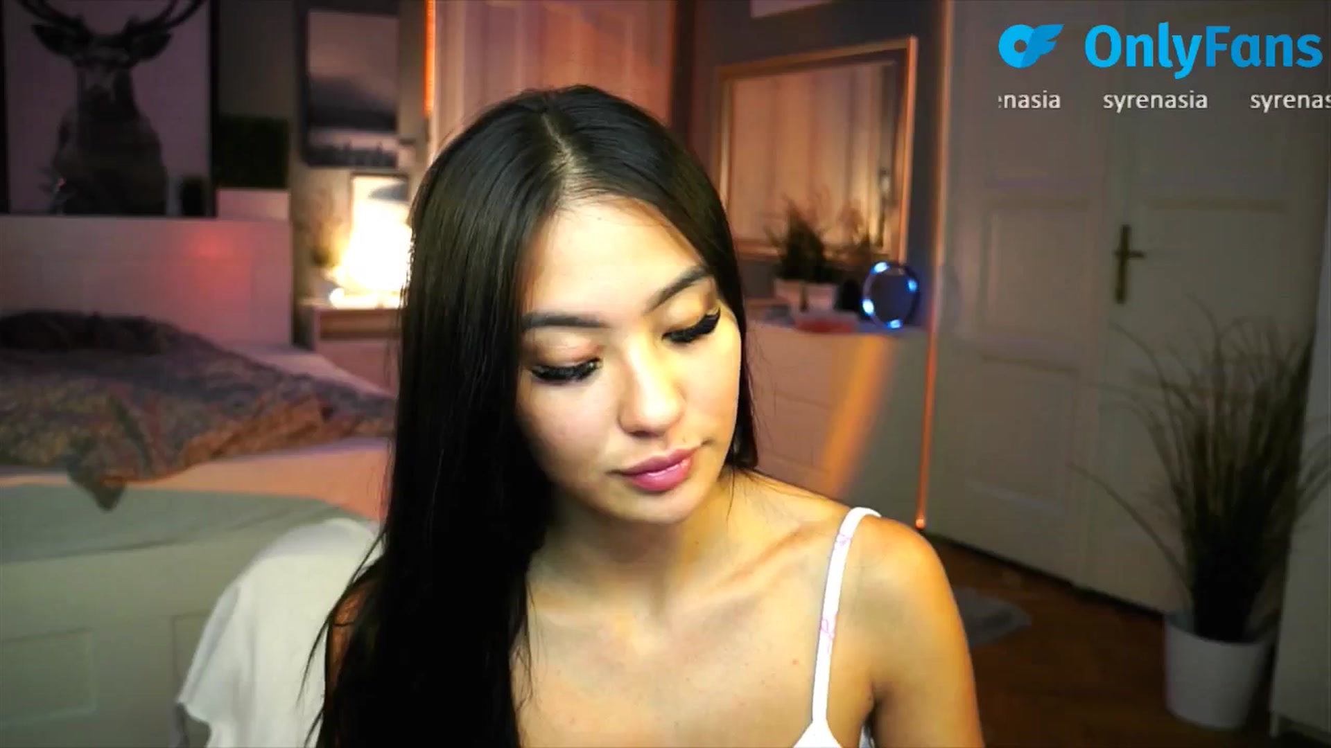Gallery image thumbnail from MaiStream's myfreecams stream on, 09/08/2025, 16:29 image 7 of 20