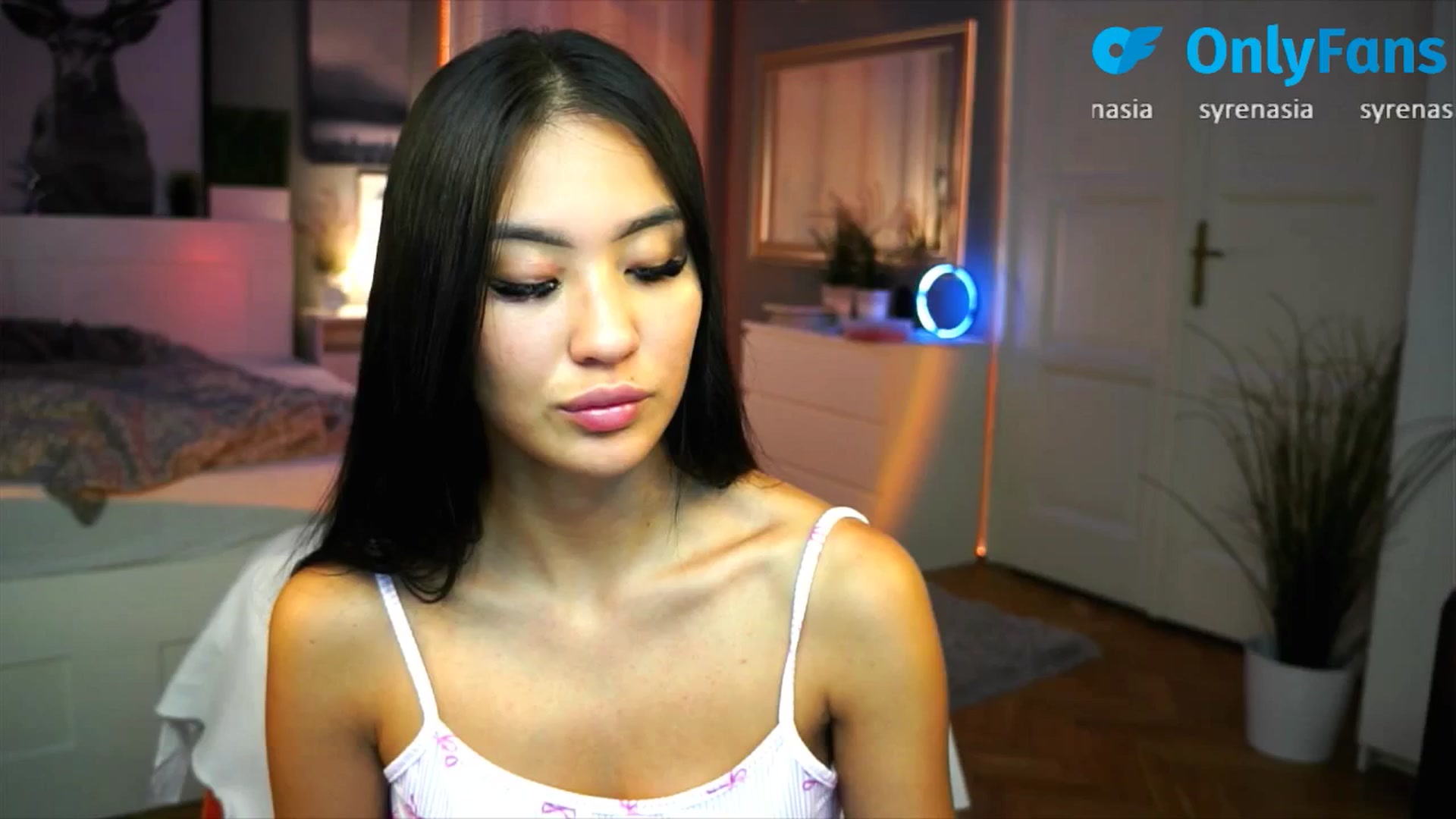 Gallery image thumbnail from MaiStream's myfreecams stream on, 09/08/2025, 18:33 image 3 of 20