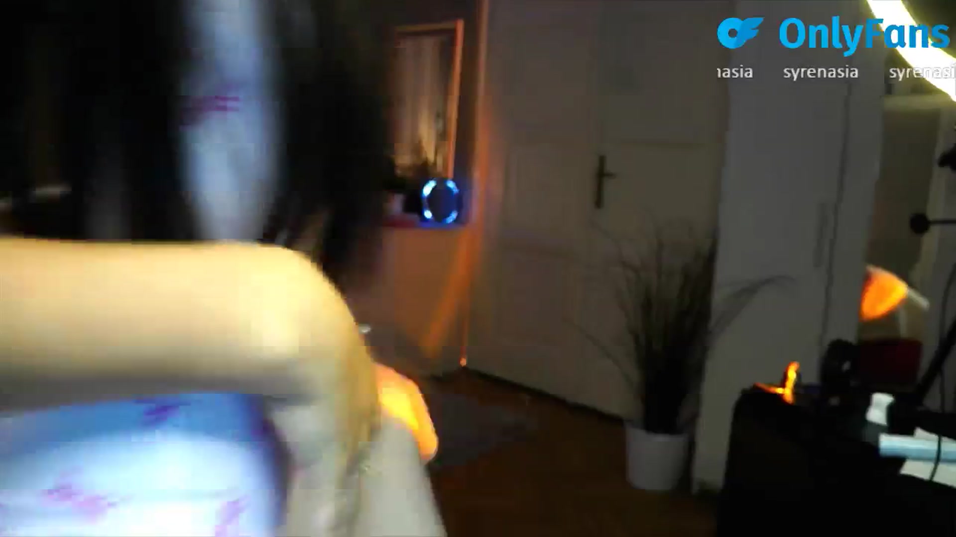 Gallery image thumbnail from MaiStream's myfreecams stream on, 09/08/2025, 18:33 image 13 of 20