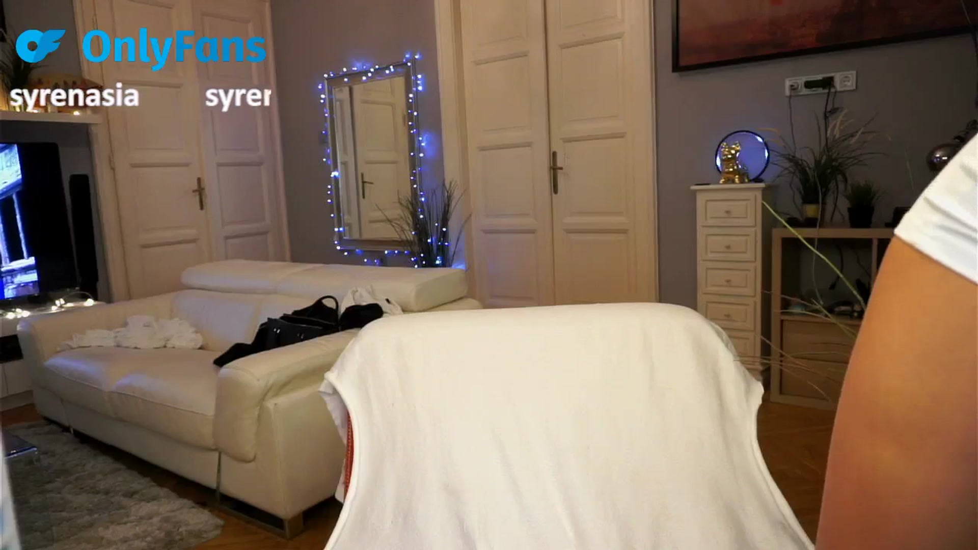 Gallery image thumbnail from MaiStream's myfreecams stream on, 09/12/2025, 14:30 image 20 of 20