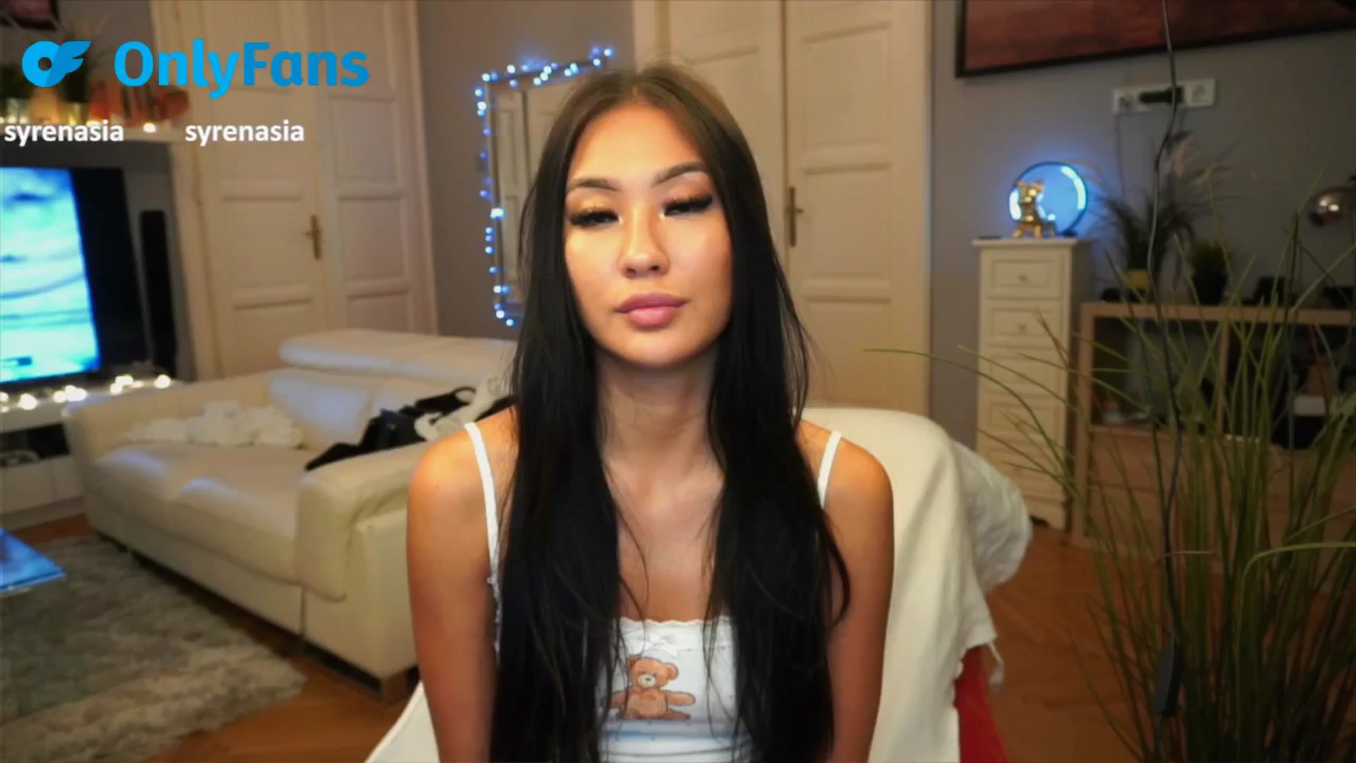 Gallery image thumbnail from MaiStream's myfreecams stream on, 09/12/2025, 17:33 image 15 of 20