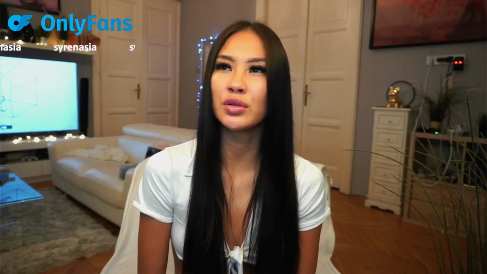 Gallery image thumbnail from MaiStream's myfreecams stream on, 09/13/2025, 17:09 image 9 of 20
