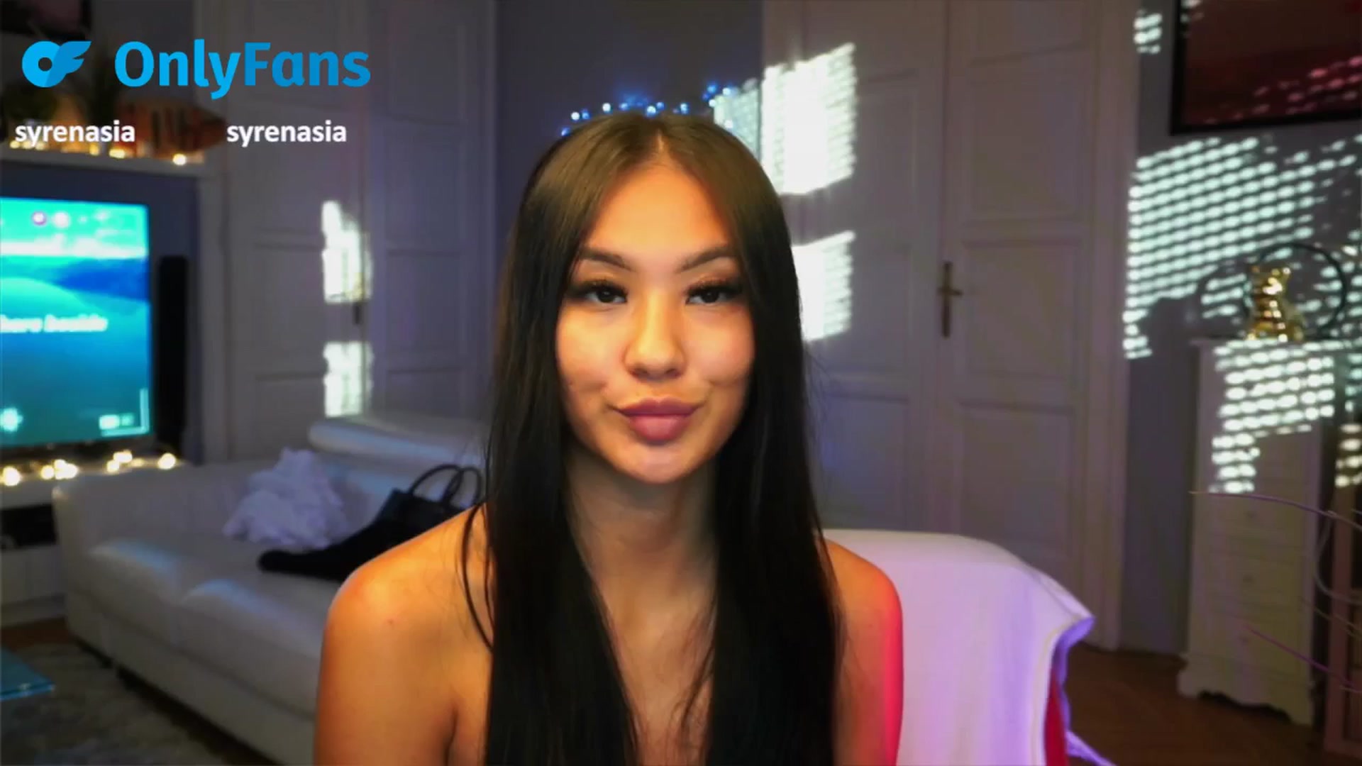 Gallery image thumbnail from MaiStream's myfreecams stream on, 09/15/2025, 15:49 image 20 of 20