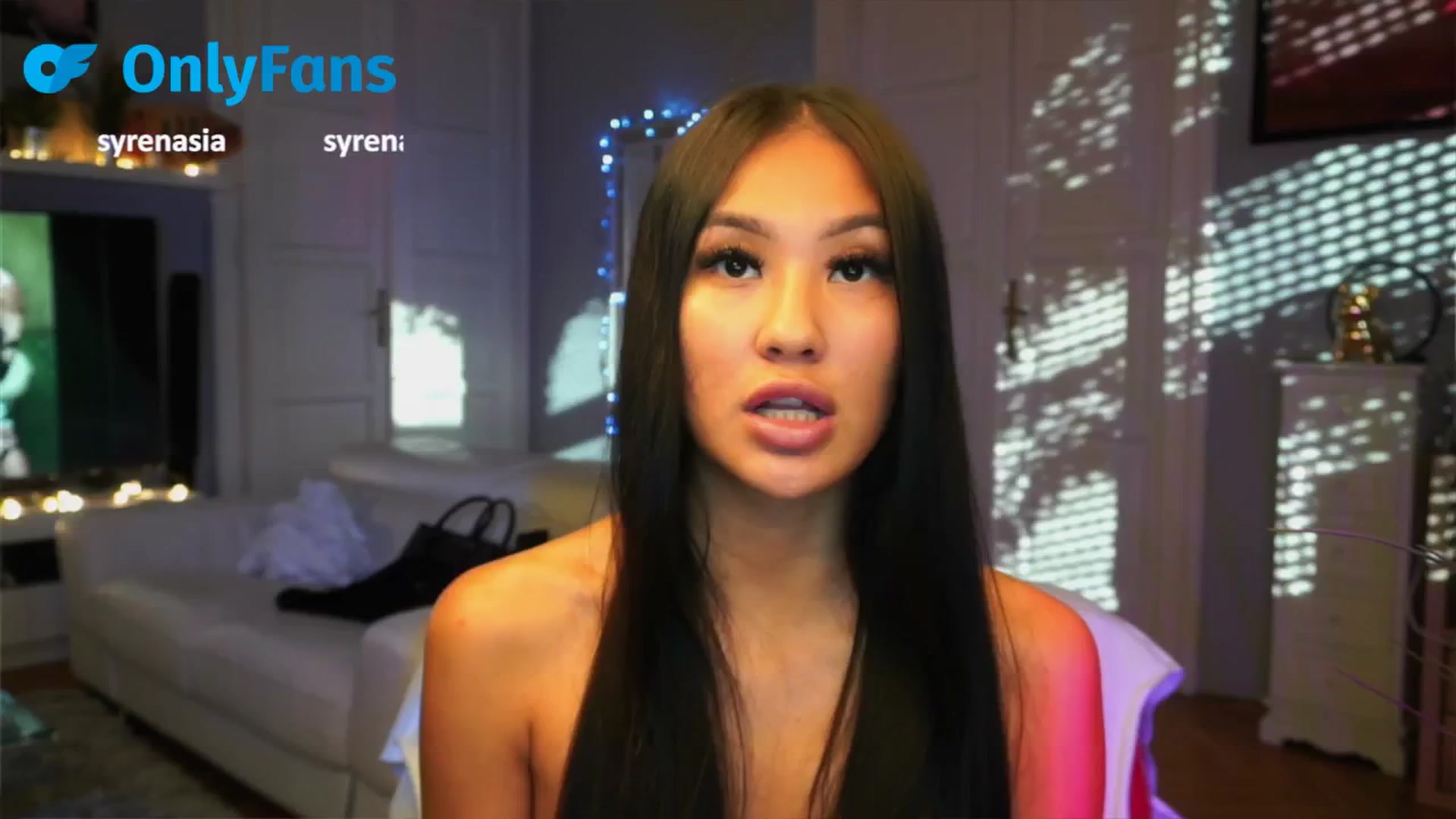 Gallery image thumbnail from MaiStream's myfreecams stream on, 09/15/2025, 15:49 image 7 of 20