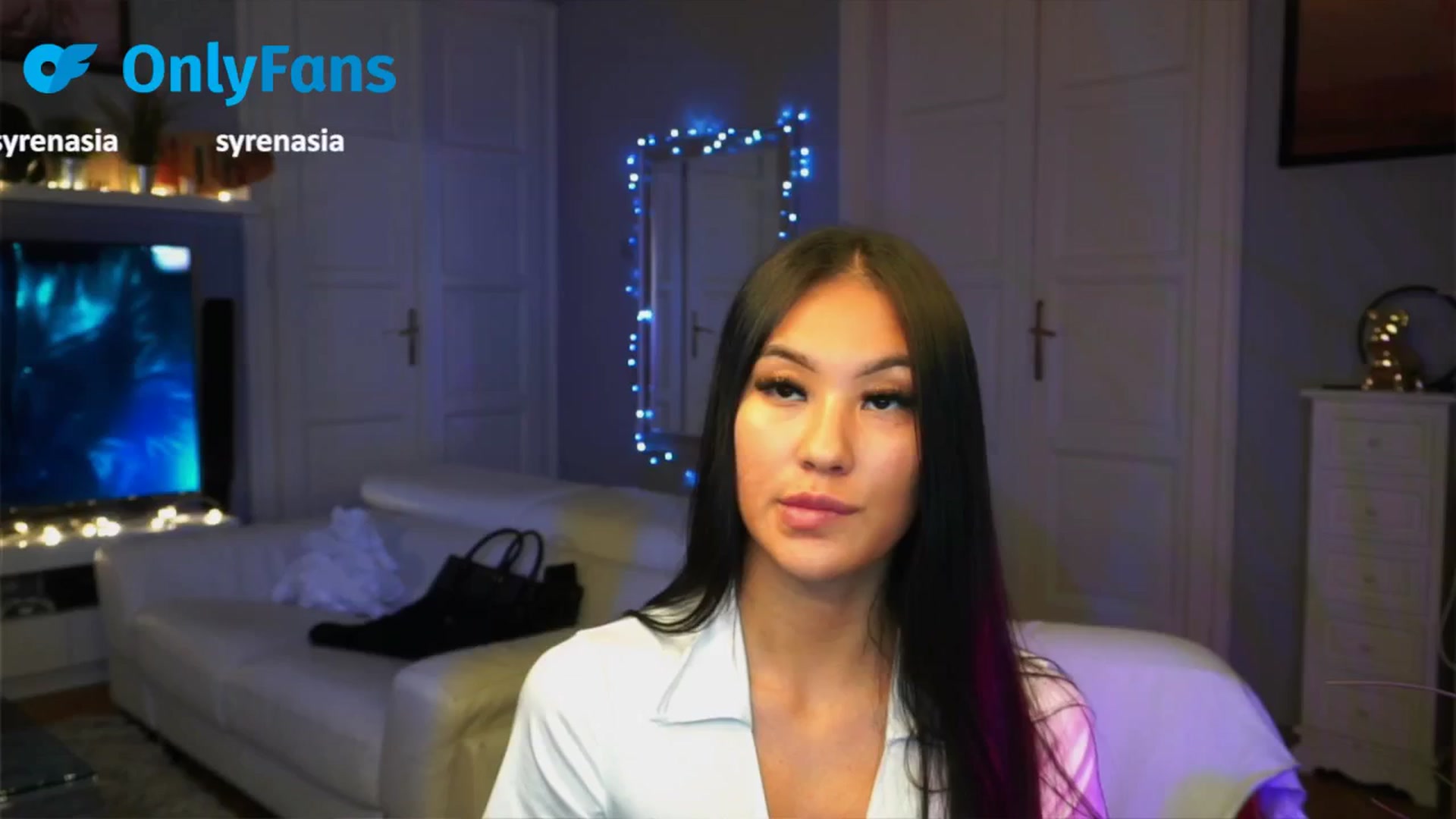 Gallery image thumbnail from MaiStream's myfreecams stream on, 09/15/2025, 16:42 image 10 of 20