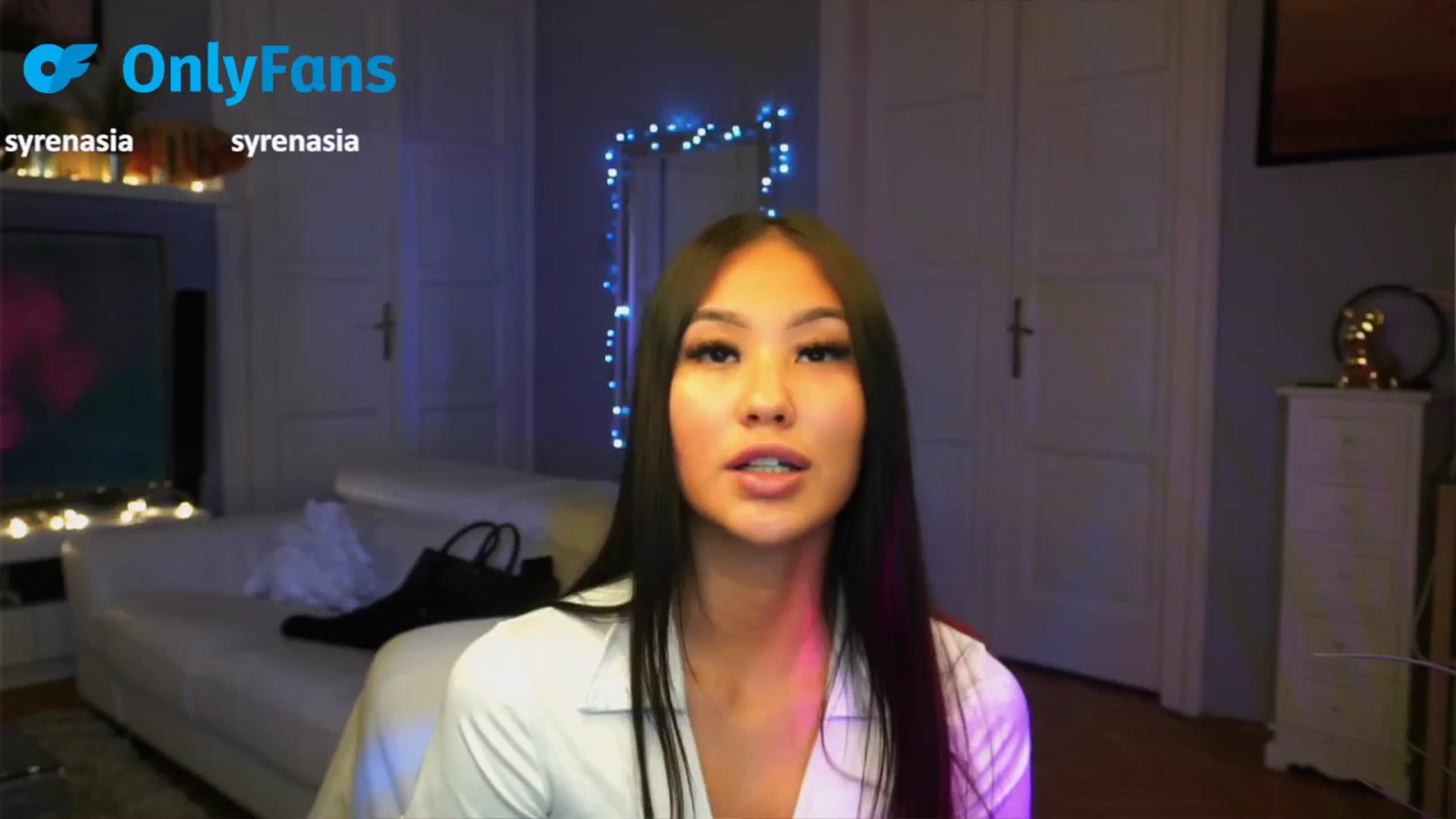 Gallery image thumbnail from MaiStream's myfreecams stream on, 09/15/2025, 18:22 image 13 of 20