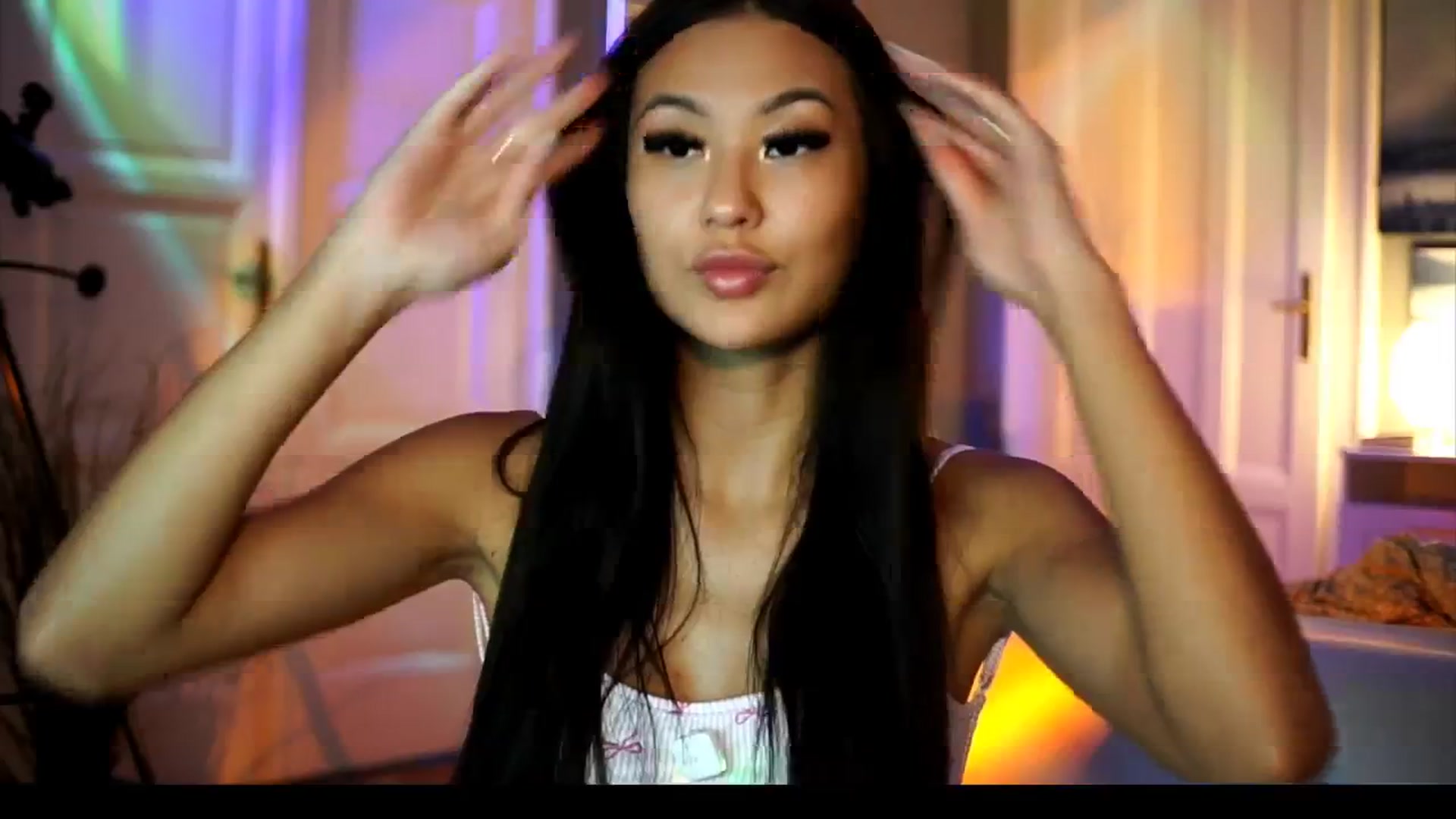 Gallery image thumbnail from MaiStream's myfreecams stream on, 09/17/2025, 13:25 image 19 of 20