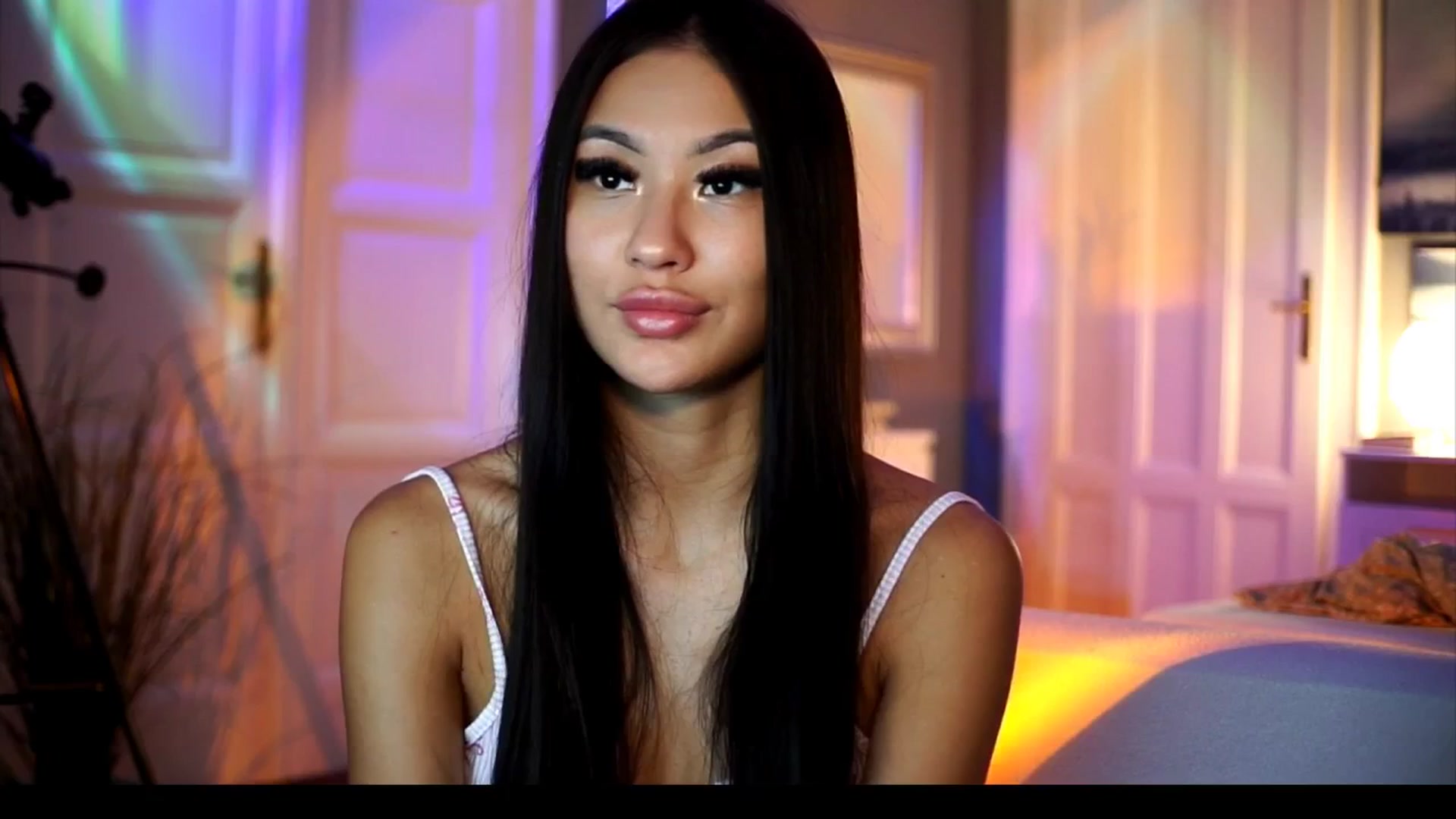 Gallery image thumbnail from MaiStream's myfreecams stream on, 09/17/2025, 13:25 image 14 of 20