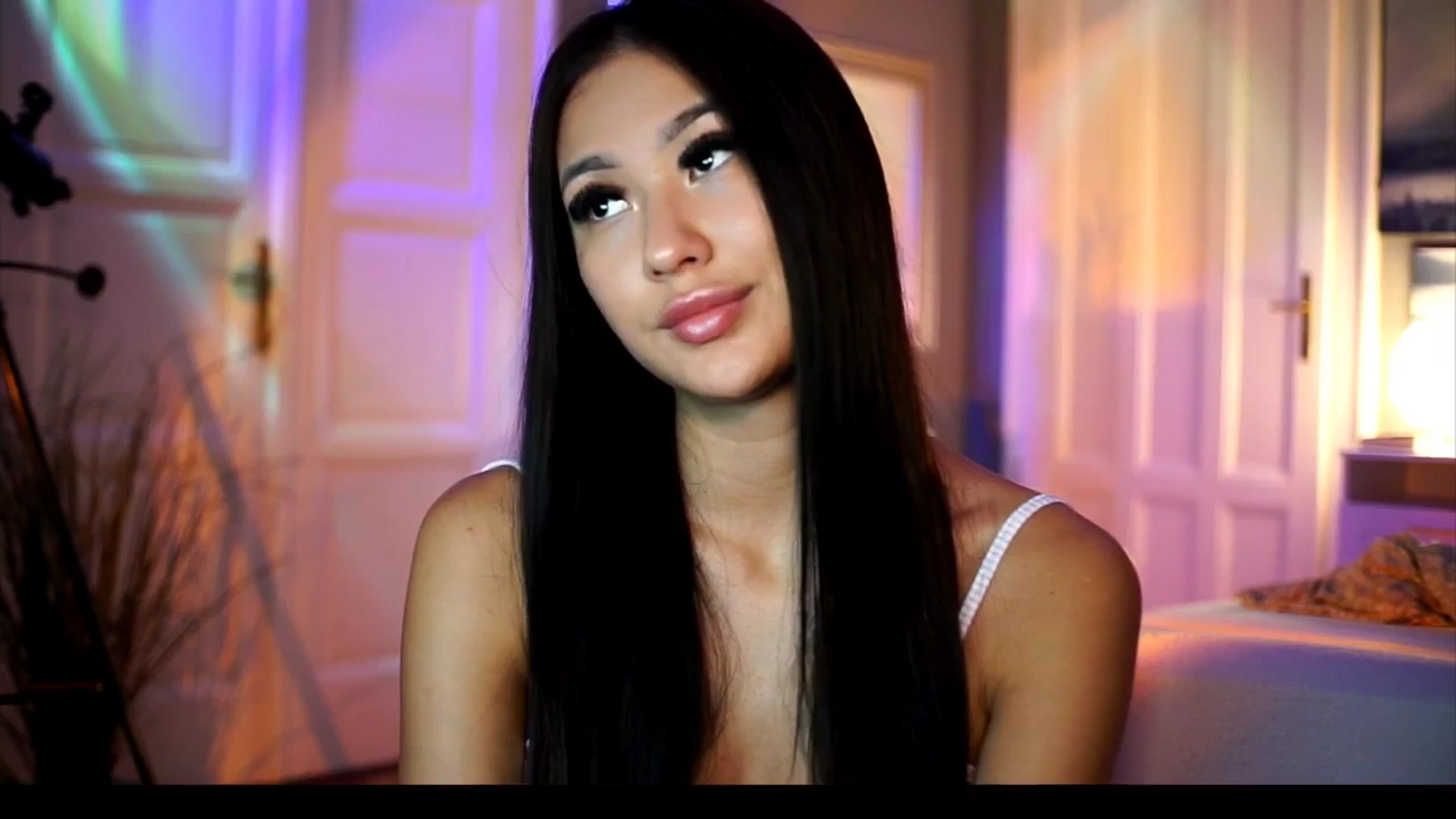 Gallery image thumbnail from MaiStream's myfreecams stream on, 09/17/2025, 13:25 image 7 of 20