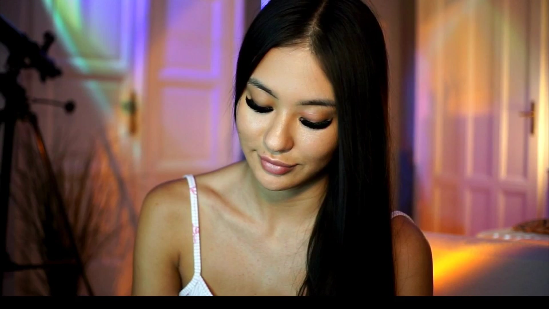 Gallery image thumbnail from MaiStream's myfreecams stream on, 09/17/2025, 14:33 image 4 of 20
