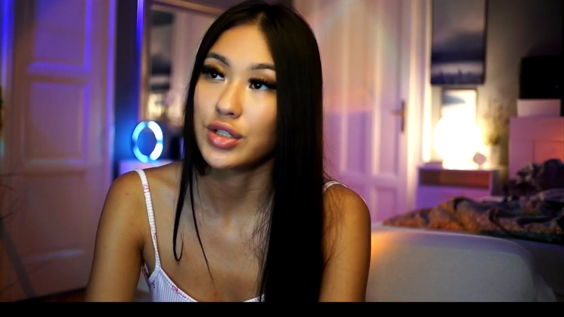 Gallery image thumbnail from MaiStream's myfreecams stream on, 09/17/2025, 17:40 image 11 of 20