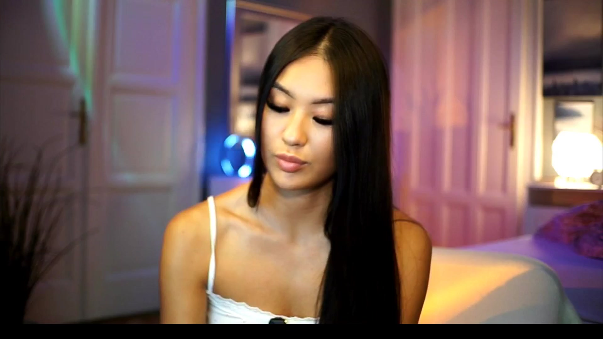 Gallery image thumbnail from MaiStream's myfreecams stream on, 09/18/2025, 13:49 image 14 of 20