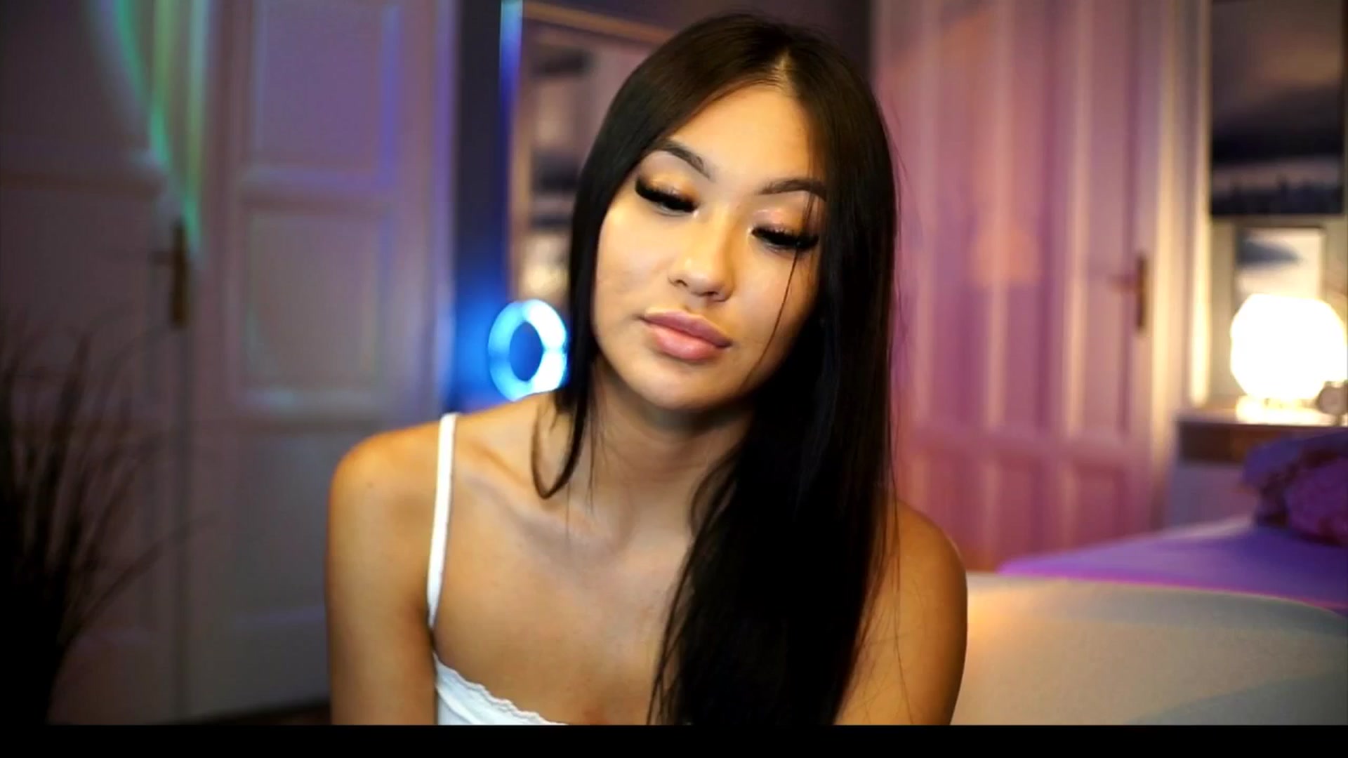 Gallery image thumbnail from MaiStream's myfreecams stream on, 09/18/2025, 14:21 image 10 of 20