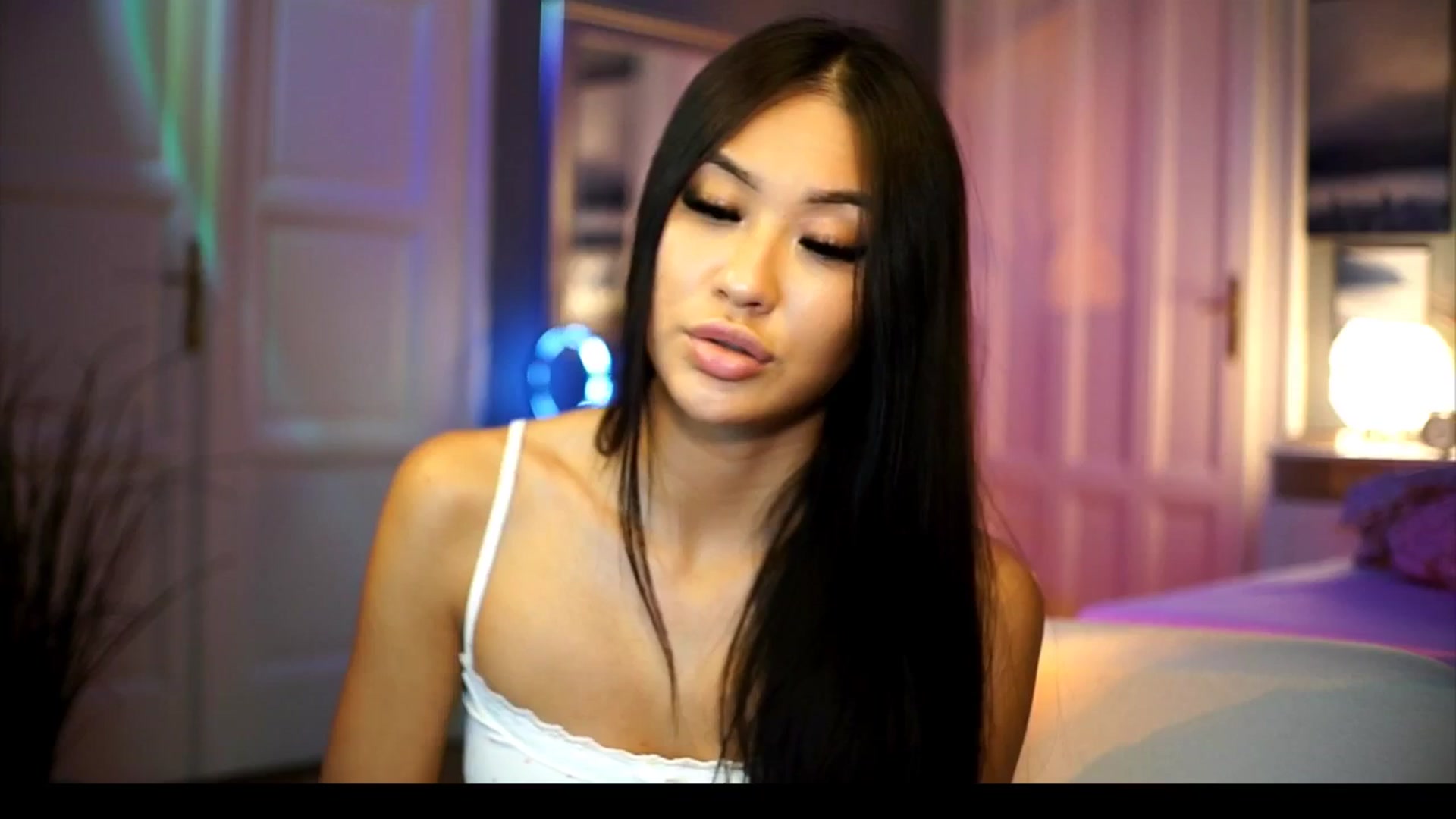 Gallery image thumbnail from MaiStream's myfreecams stream on, 09/18/2025, 14:21 image 14 of 20