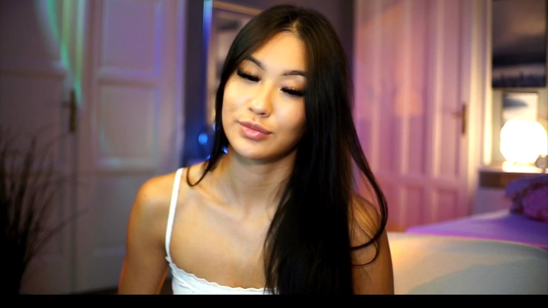 Gallery image thumbnail from MaiStream's myfreecams stream on, 09/18/2025, 14:21 image 18 of 20