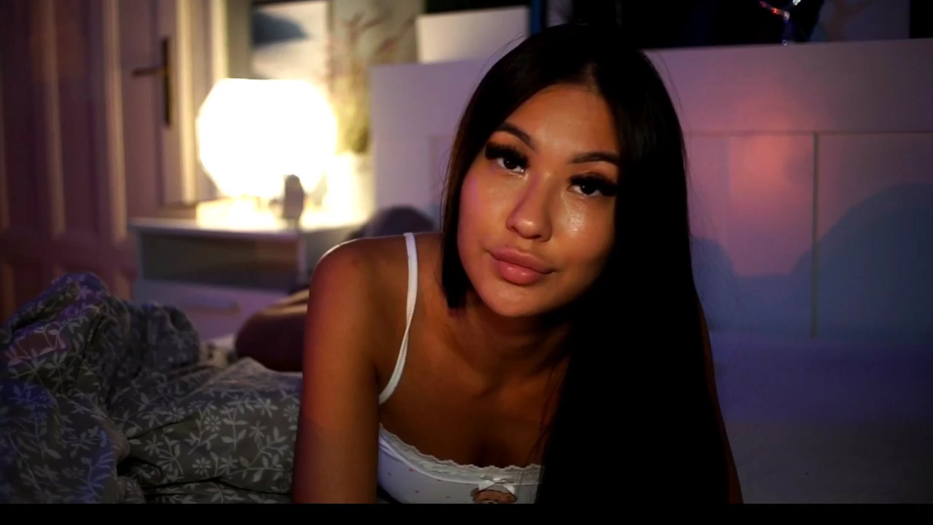 Gallery image thumbnail from MaiStream's myfreecams stream on, 09/18/2025, 16:11 image 18 of 20