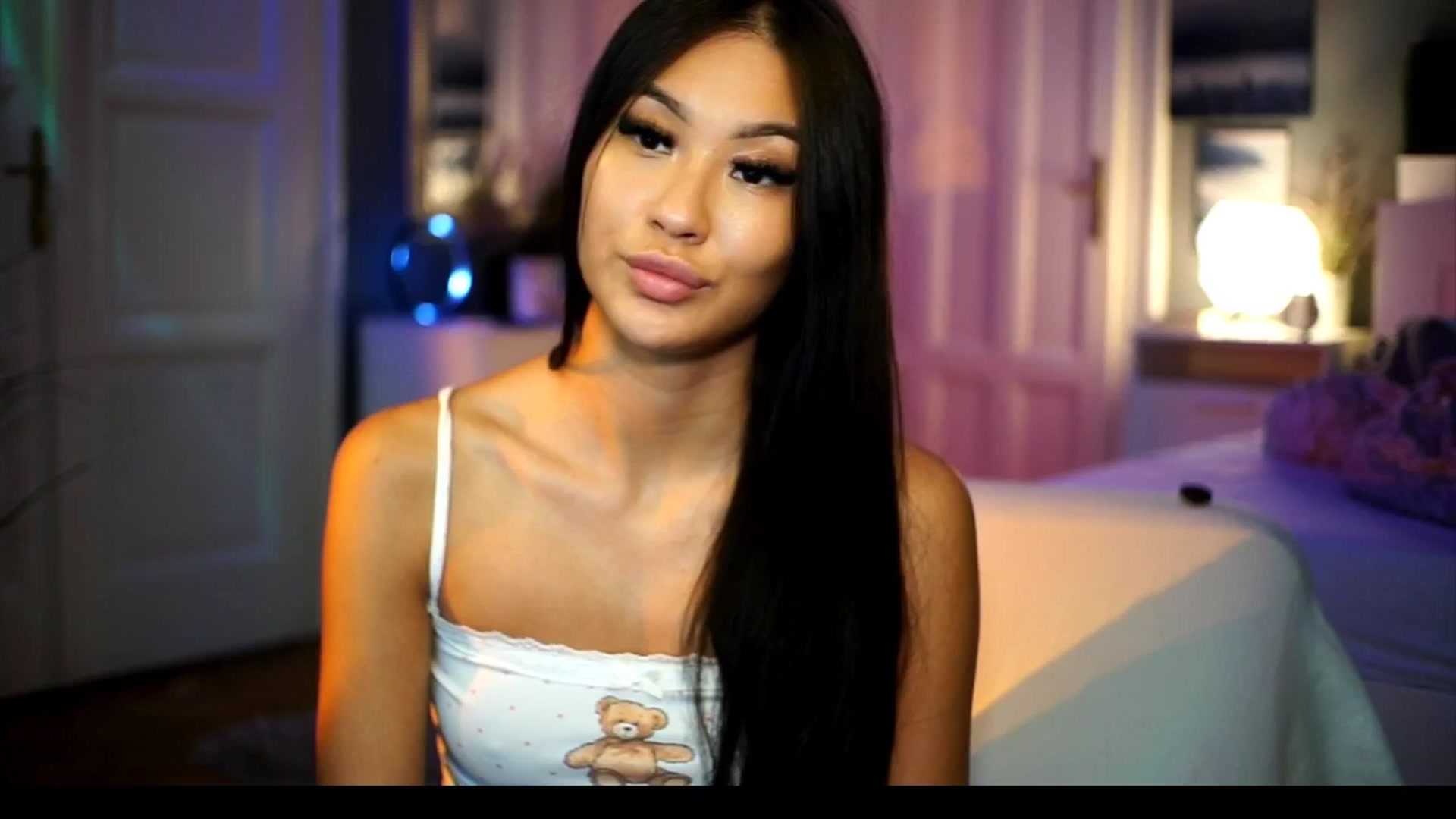Gallery image thumbnail from MaiStream's myfreecams stream on, 09/18/2025, 16:11 image 5 of 20