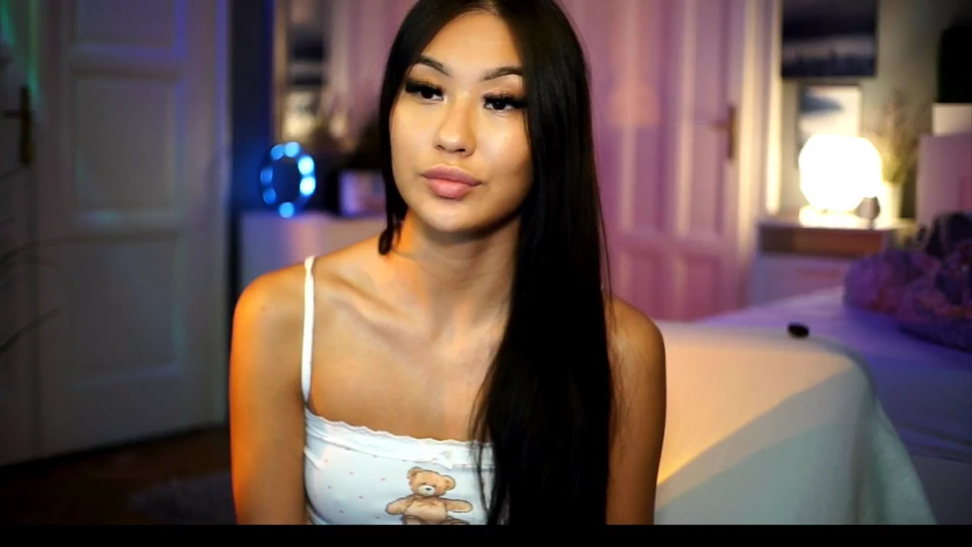 Gallery image thumbnail from MaiStream's myfreecams stream on, 09/18/2025, 16:11 image 4 of 20