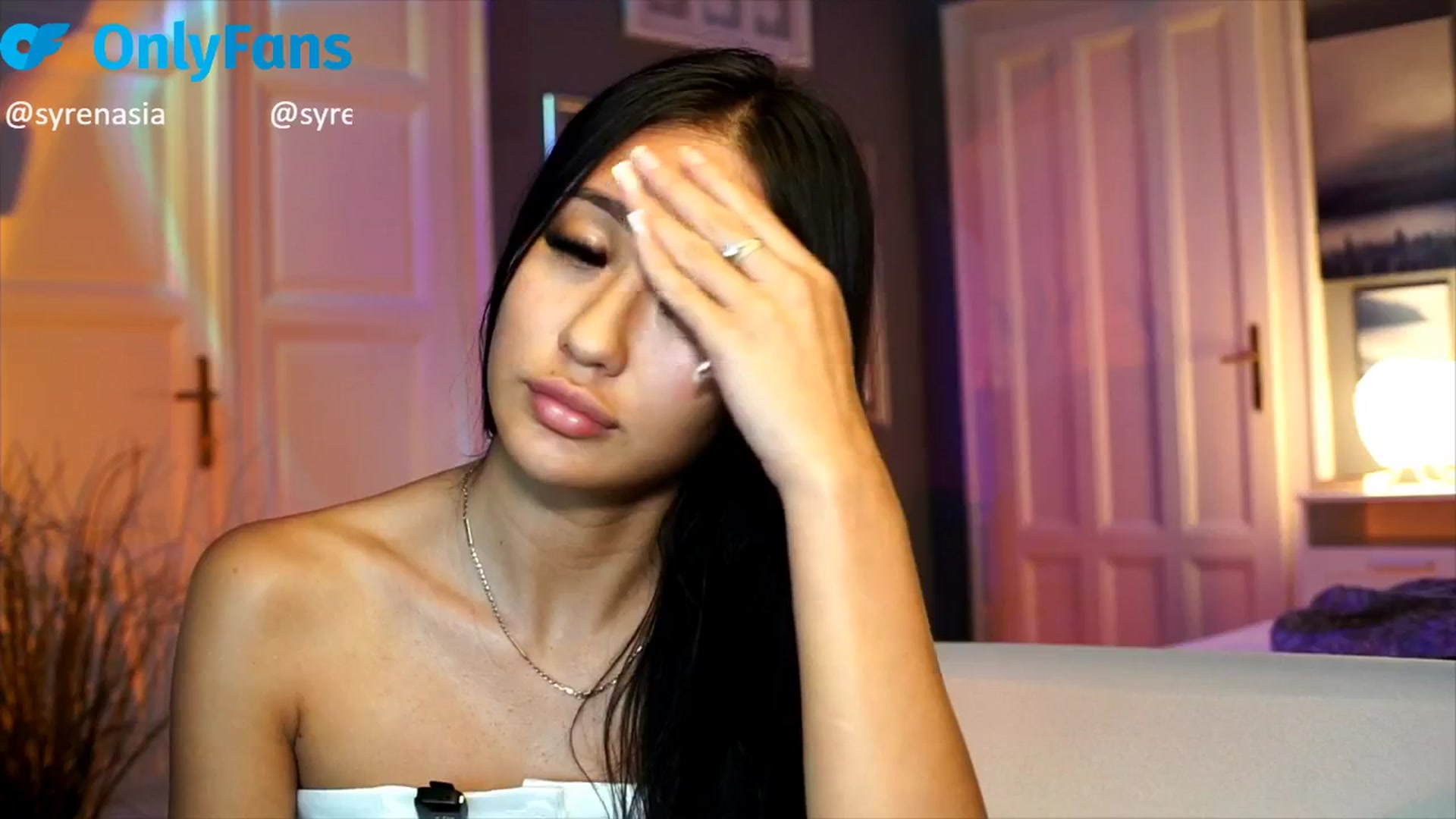 Gallery image thumbnail from MaiStream's myfreecams stream on, 09/21/2025, 18:34 image 9 of 20