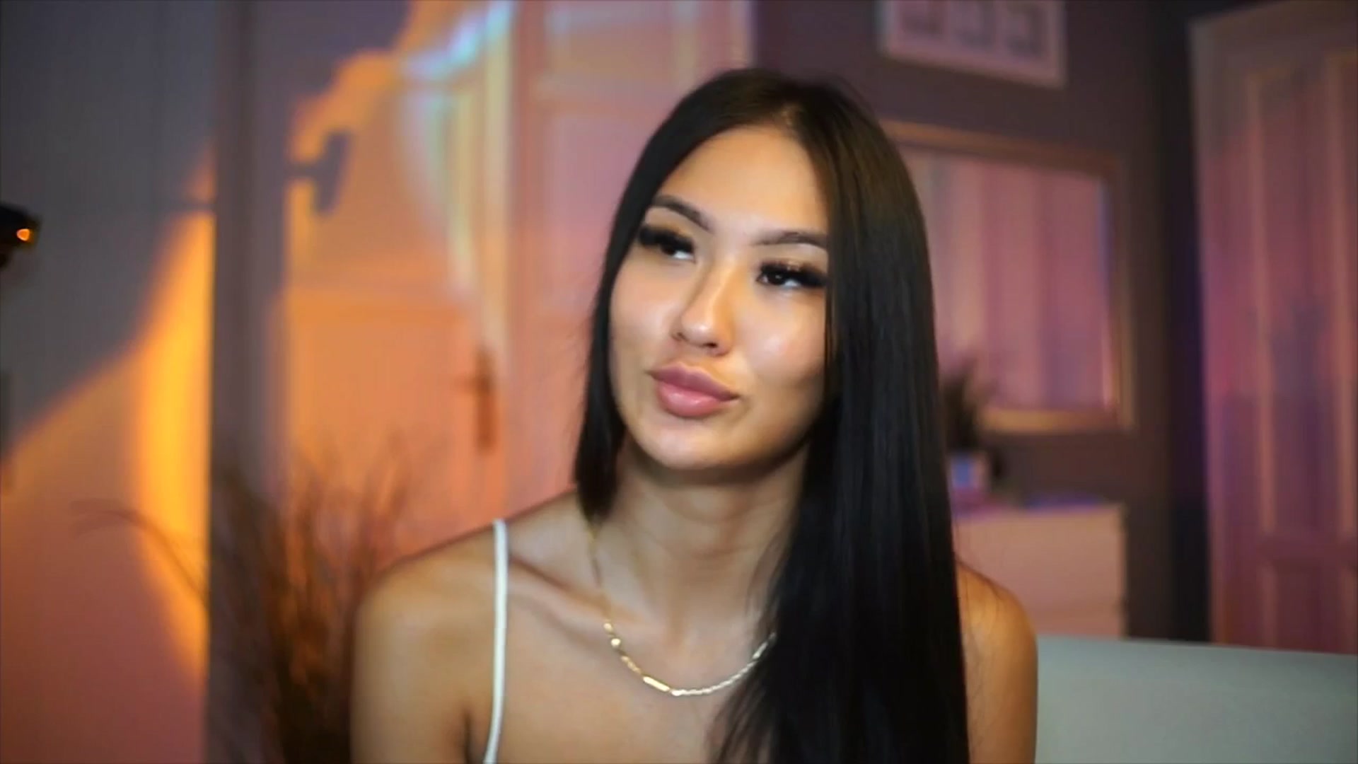 Gallery image thumbnail from MaiStream's myfreecams stream on, 09/22/2025, 17:15 image 10 of 20
