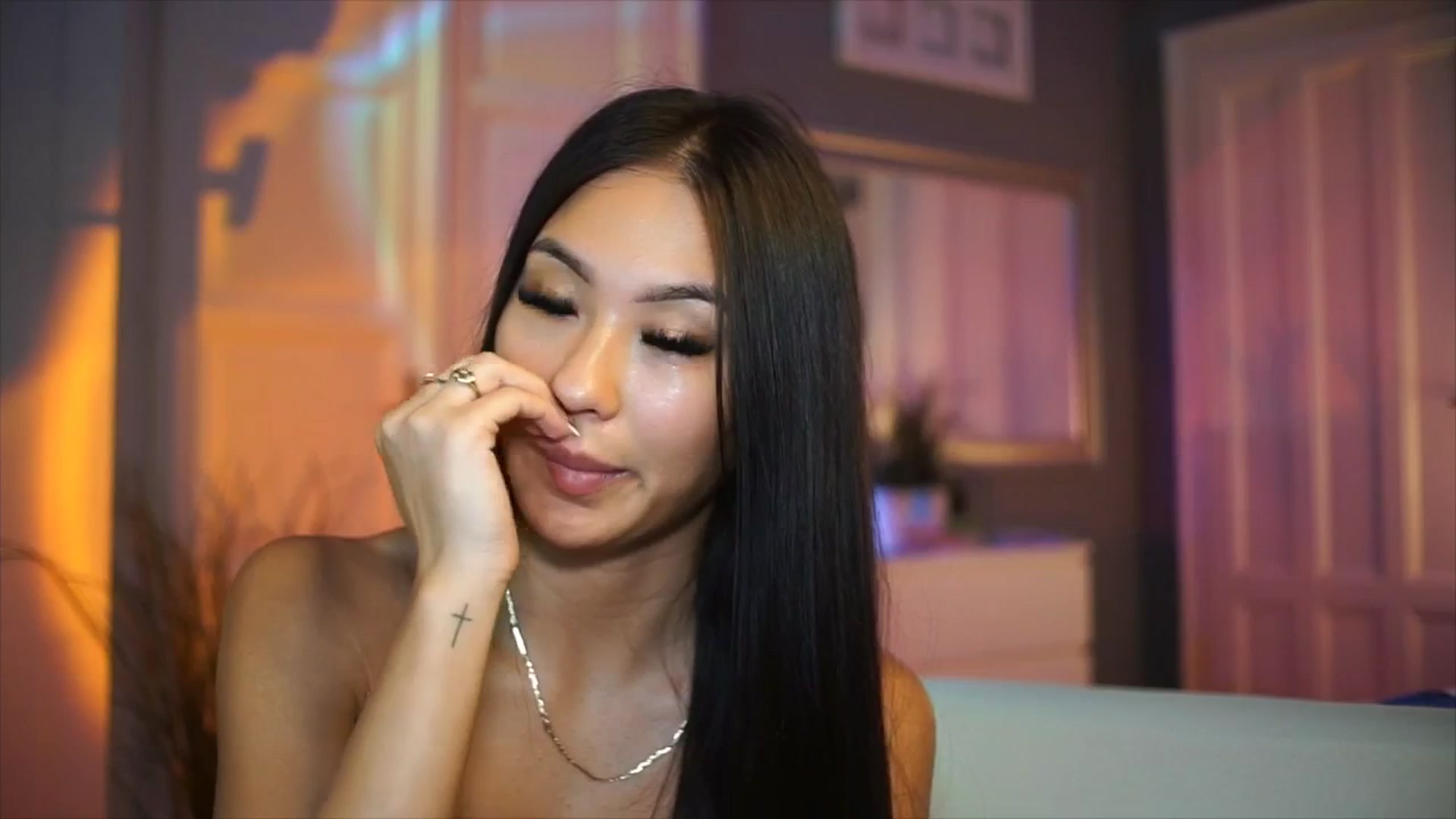 Gallery image thumbnail from MaiStream's myfreecams stream on, 09/22/2025, 17:15 image 2 of 20