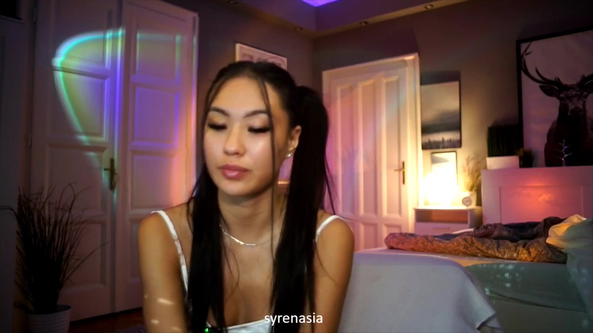 Gallery image thumbnail from MaiStream's myfreecams stream on, 09/29/2025, 14:29 image 9 of 20