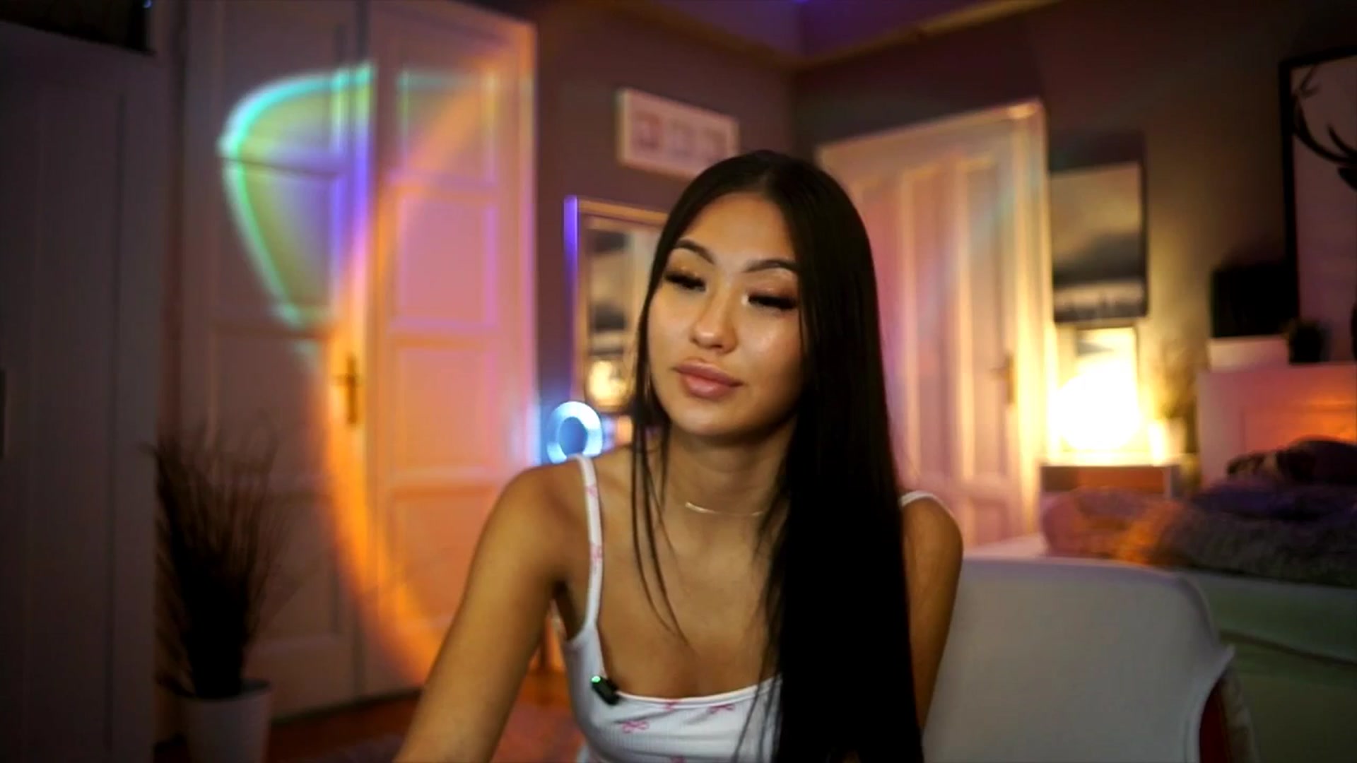 Gallery image thumbnail from MaiStream's myfreecams stream on, 10/02/2025, 15:52 image 11 of 20