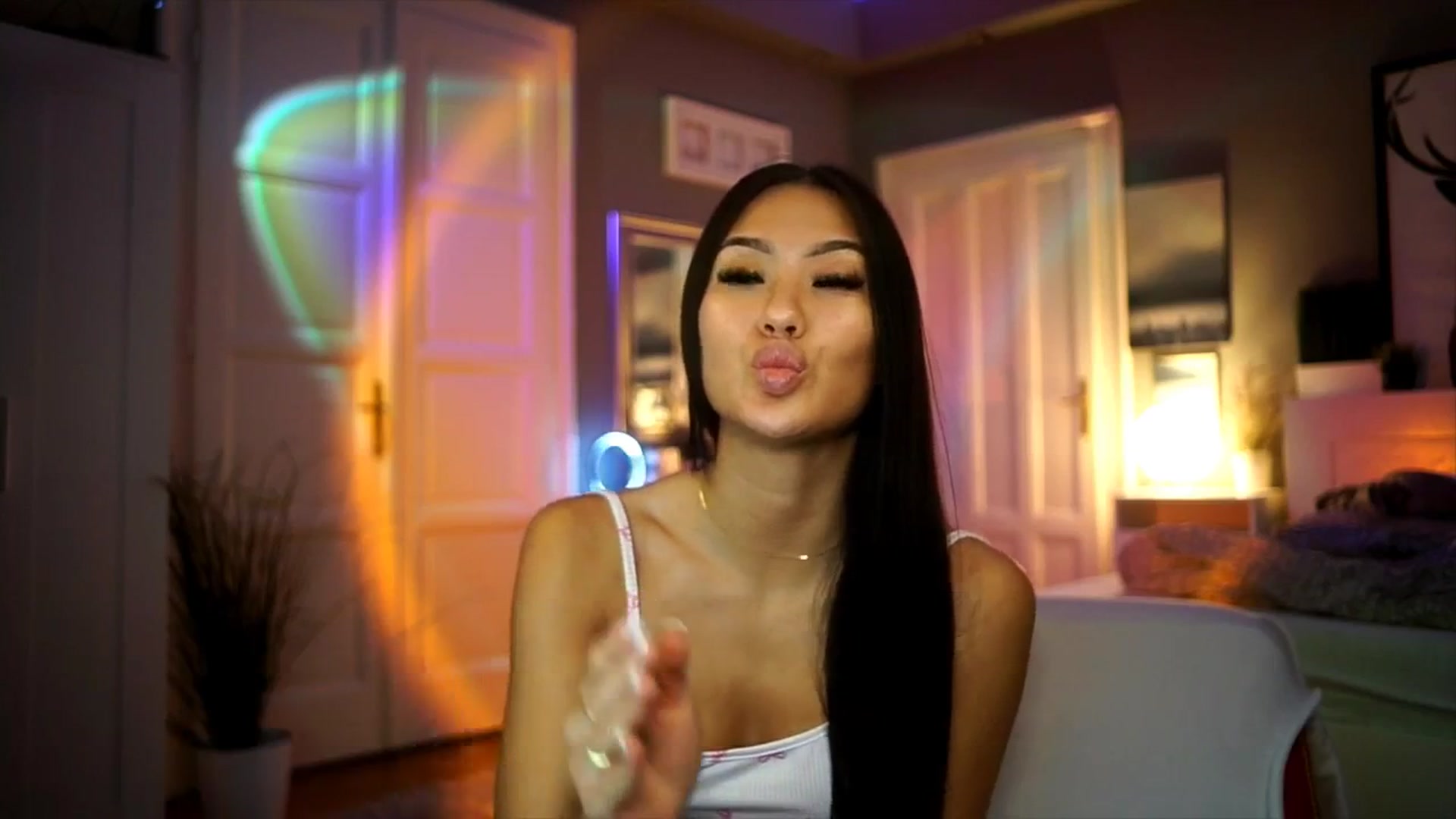 Gallery image thumbnail from MaiStream's myfreecams stream on, 10/02/2025, 15:52 image 16 of 20