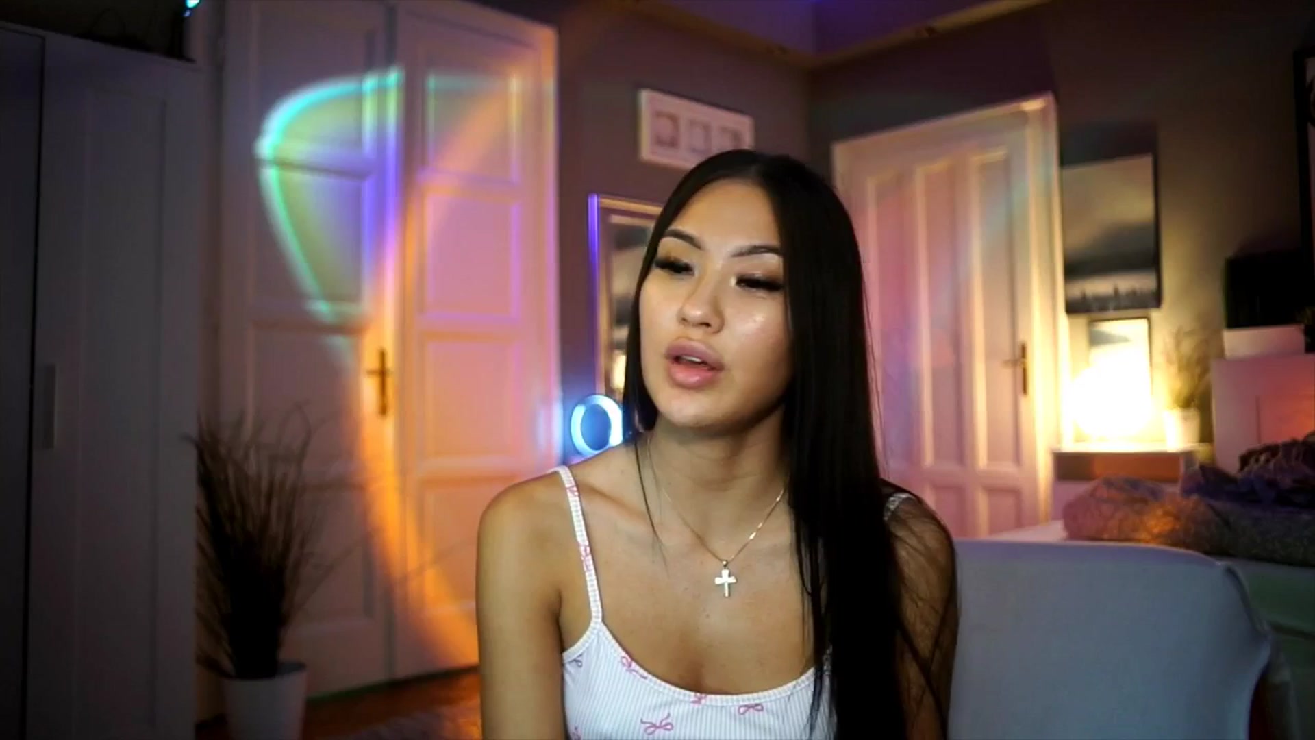 Gallery image thumbnail from MaiStream's myfreecams stream on, 10/02/2025, 17:05 image 7 of 20