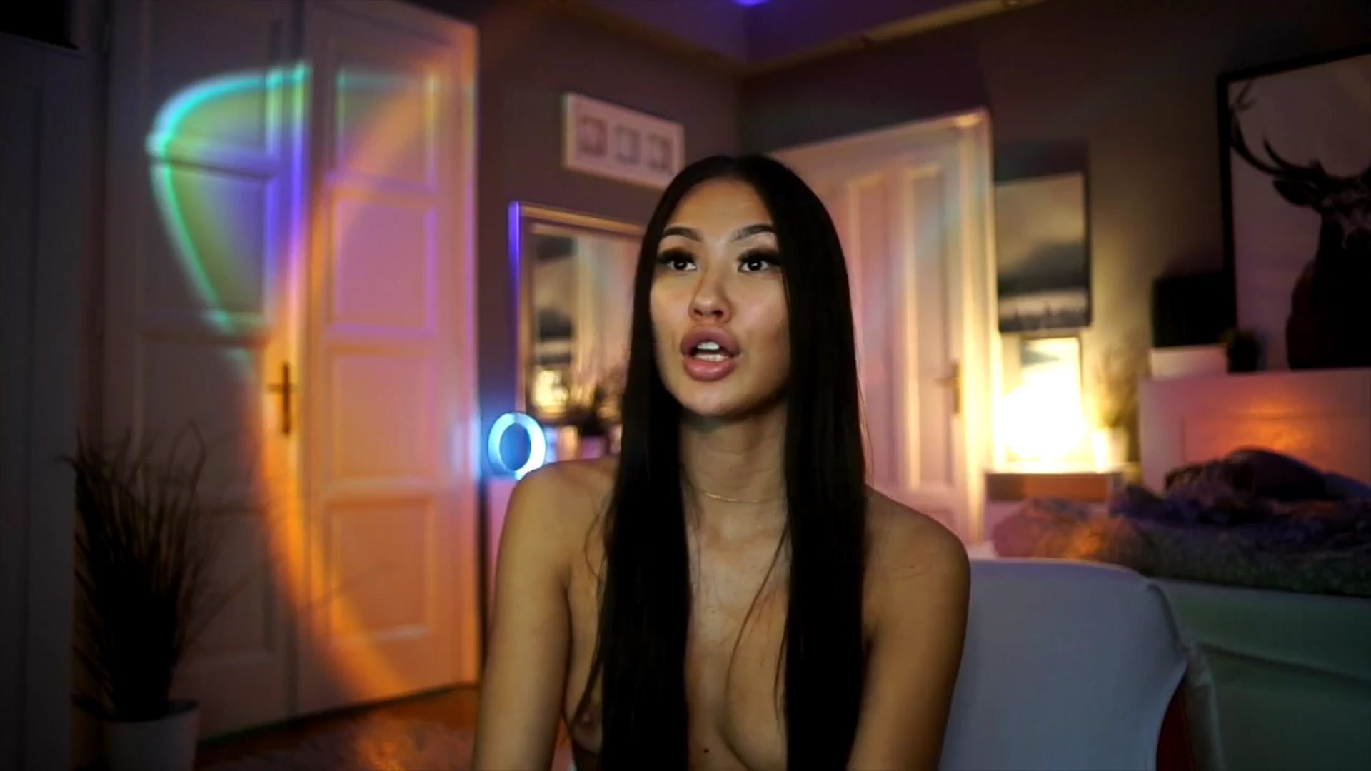 Gallery image thumbnail from MaiStream's myfreecams stream on, 10/02/2025, 17:57 image 6 of 20