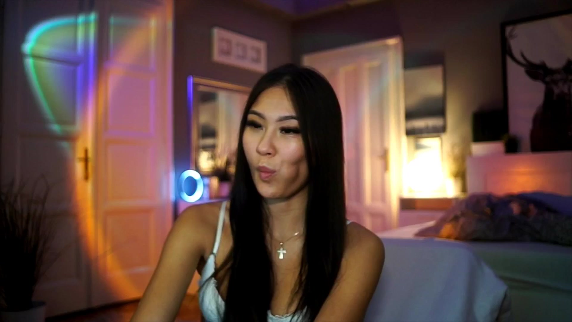 Gallery image thumbnail from MaiStream's myfreecams stream on, 10/03/2025, 15:37 image 3 of 20