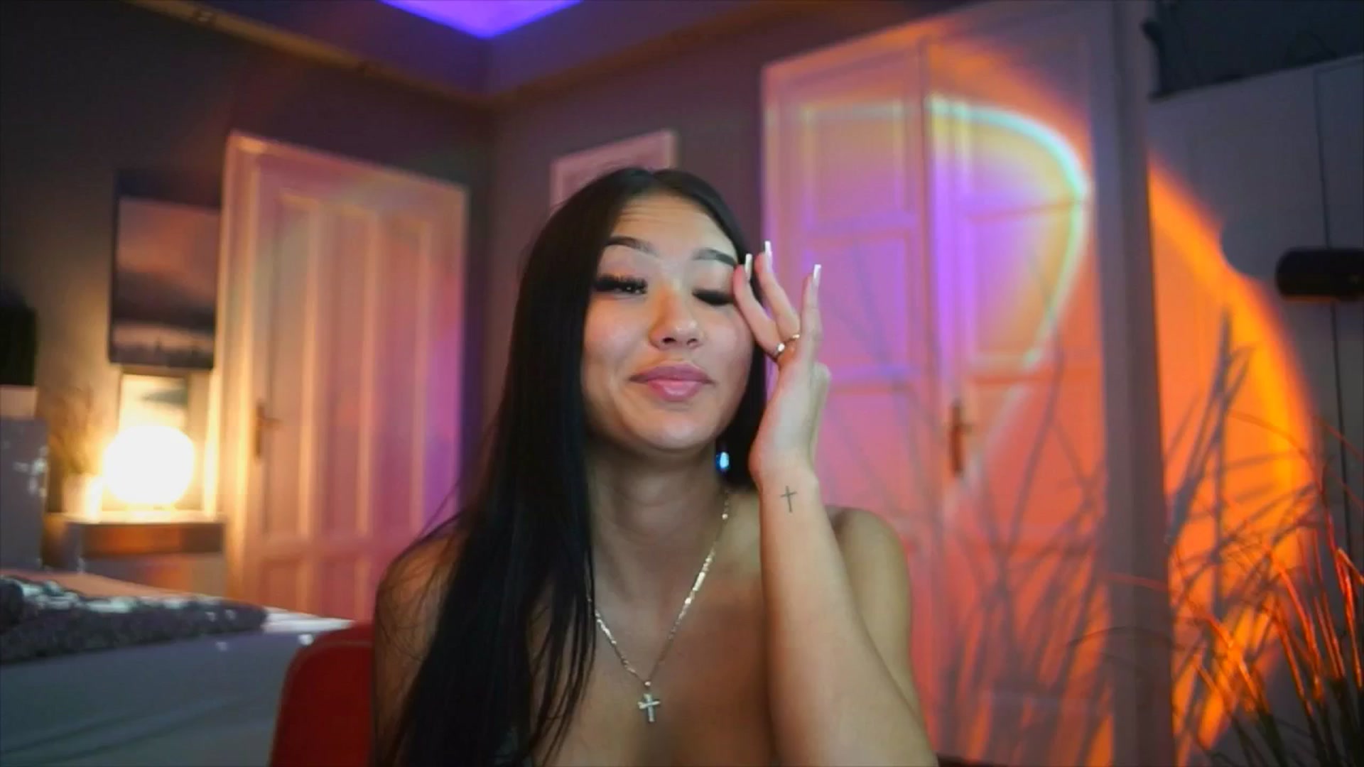 Gallery image thumbnail from MaiStream's myfreecams stream on, 10/08/2025, 14:22 image 16 of 20