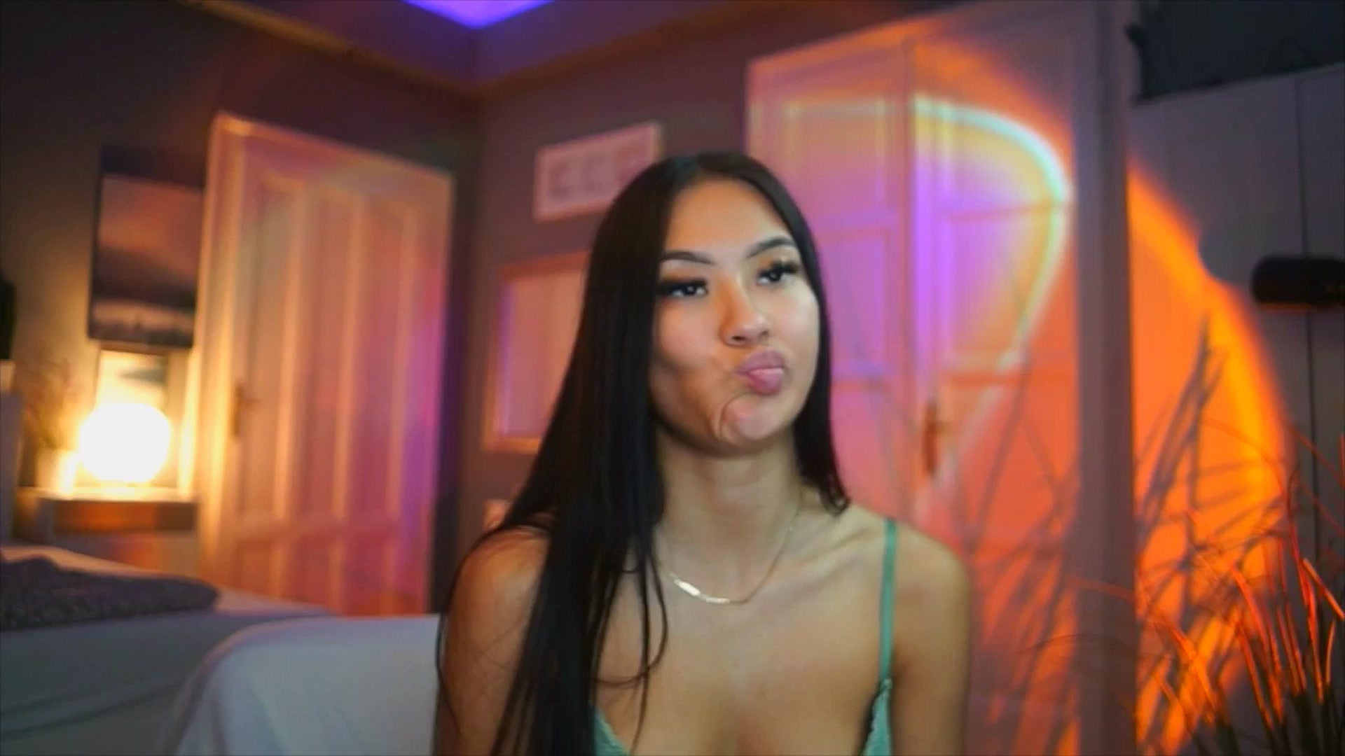 Gallery image thumbnail from MaiStream's myfreecams stream on, 10/08/2025, 18:35 image 5 of 20