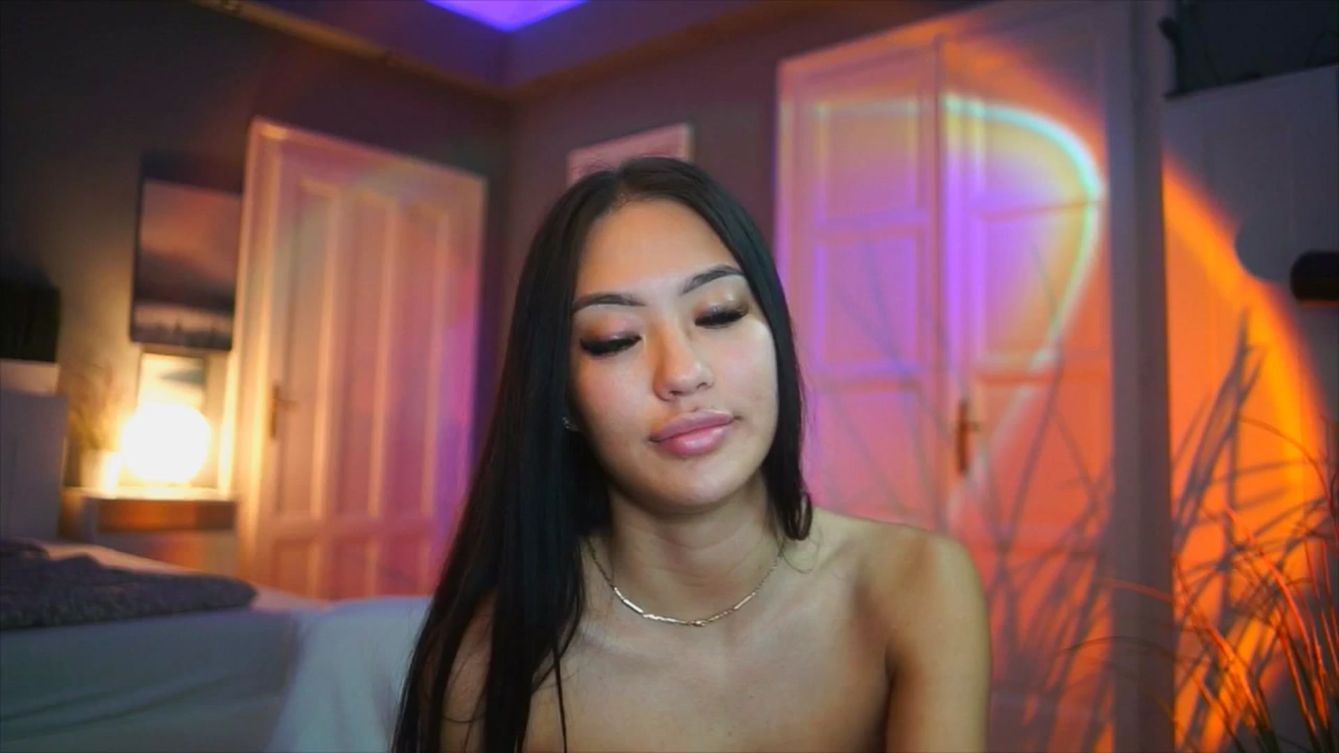 Gallery image thumbnail from MaiStream's myfreecams stream on, 10/08/2025, 18:35 image 7 of 20