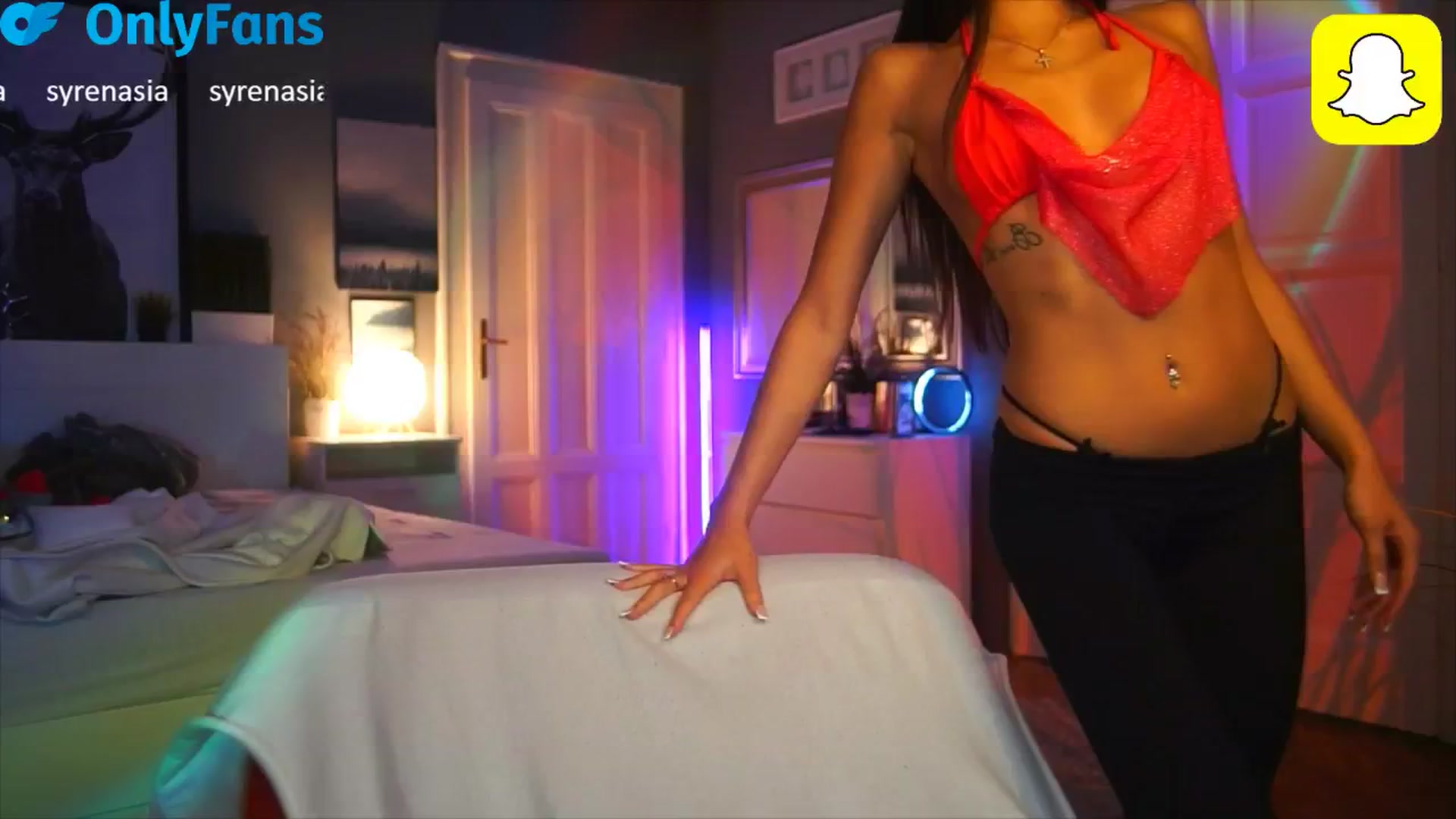 Gallery image thumbnail from MaiStream's myfreecams stream on, 10/12/2025, 19:55 image 10 of 20
