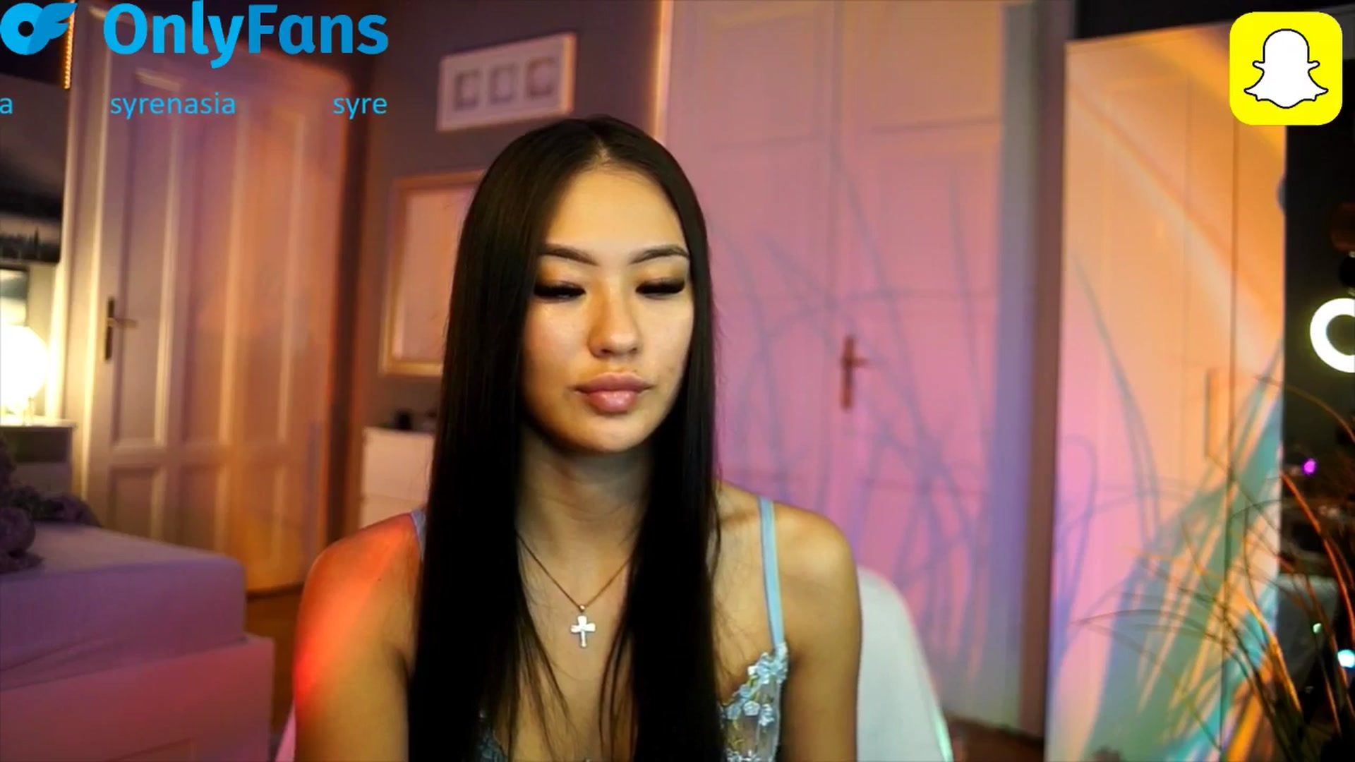 Gallery image thumbnail from MaiStream's myfreecams stream on, 10/17/2025, 18:42 image 17 of 20